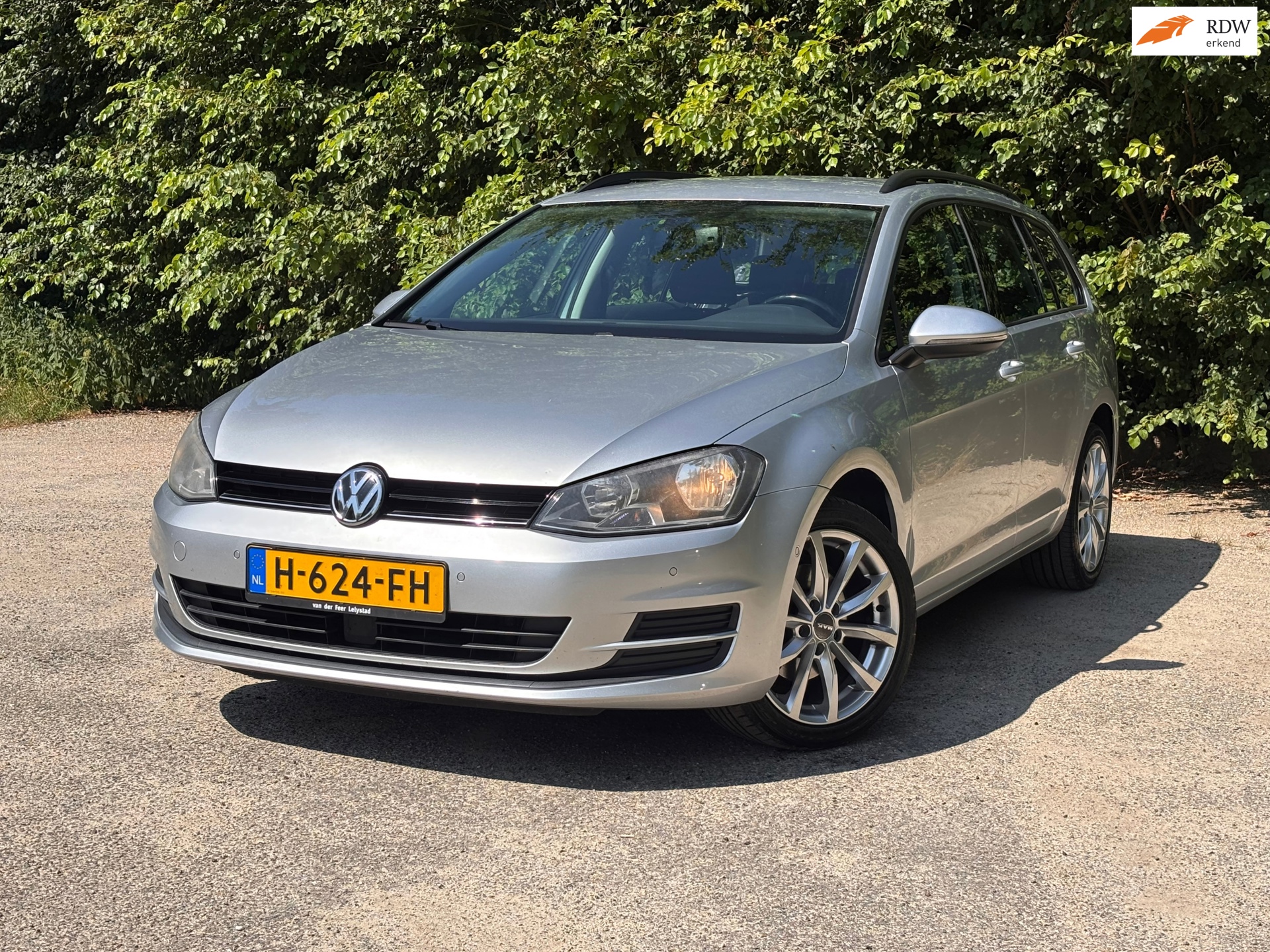 Volkswagen Golf Variant 1.6 TDI Highline | Cruise control + Airco
