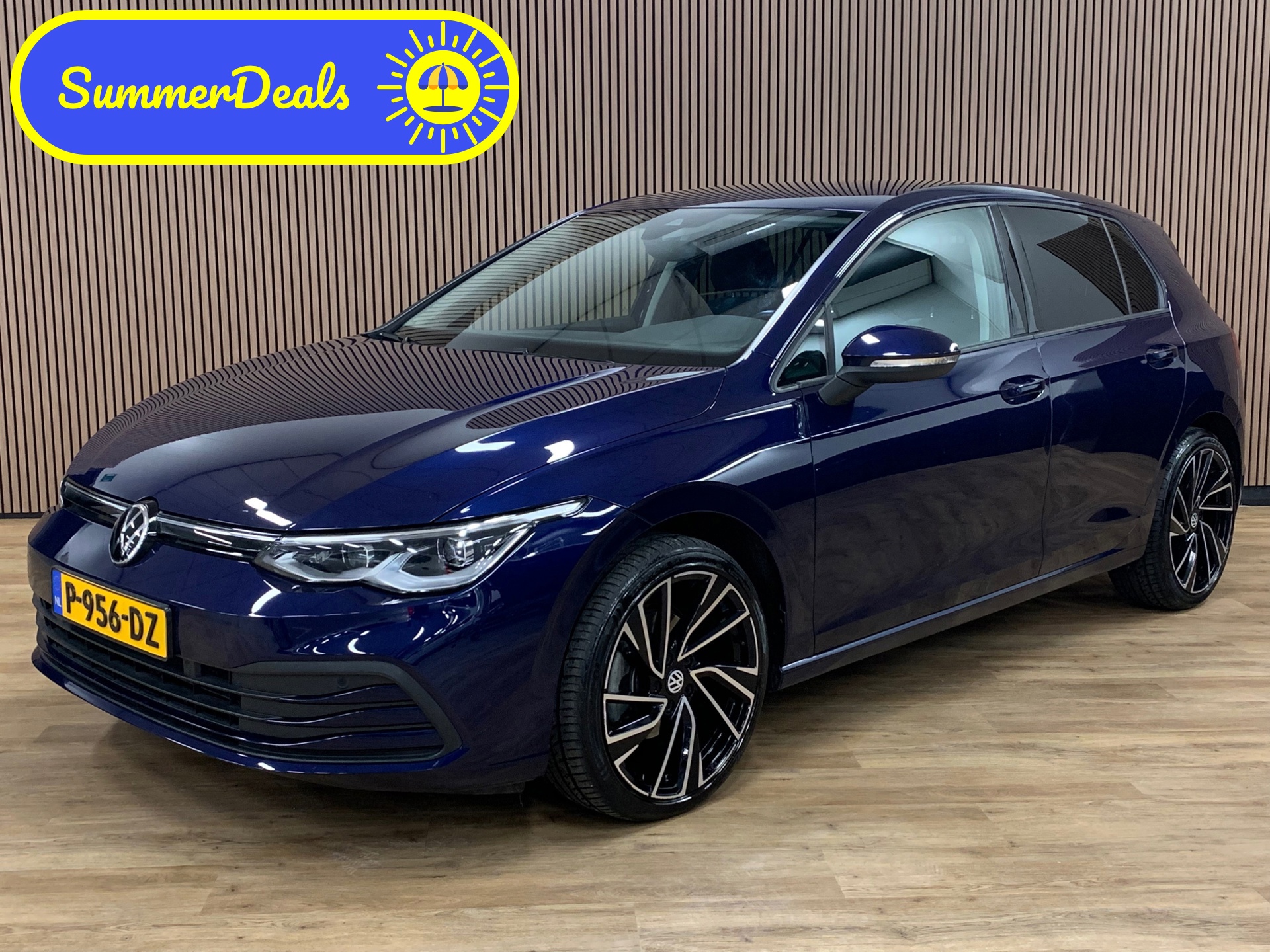 Volkswagen Golf 1.5 eTSI R-Line|LED|Automaat|Sfeerverlichting|Carplay|19 Inch|