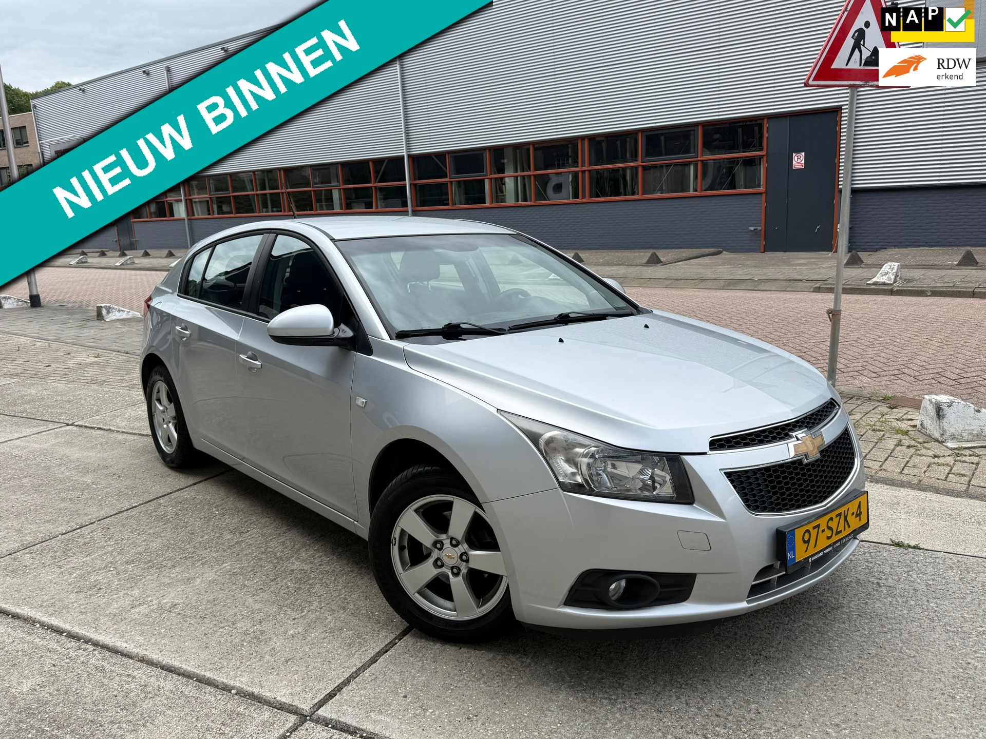 Chevrolet Cruze 1.8 LT AUTOMAAT 46000 NAP NAVI Volledig onderhouden AIRCO