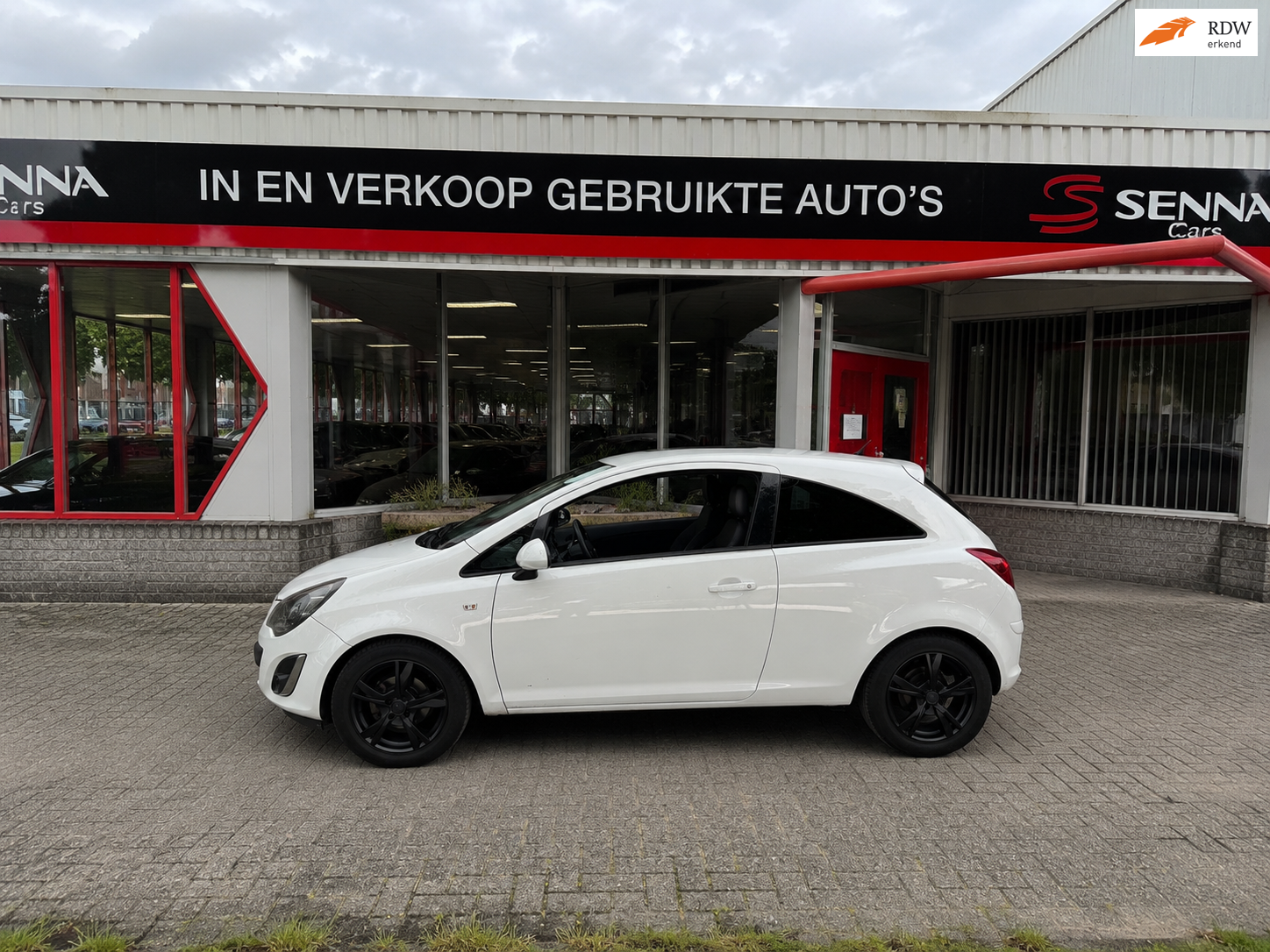 Opel Corsa 1.2 - Black & White - Bj 2015 - Airco - Inr Mog !
