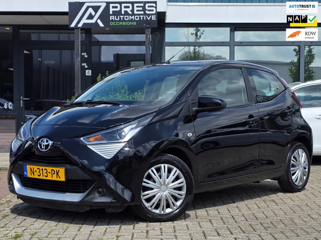 Toyota Aygo 1.0 VVT-i x-play |AIRCO|CAMERA|CARPLAY