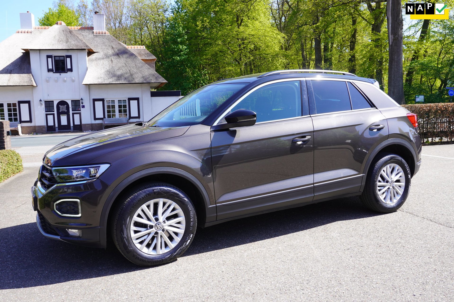 Volkswagen T-Roc 1.5 TSI Style Navi Pdc Panoramadak Trekhaak