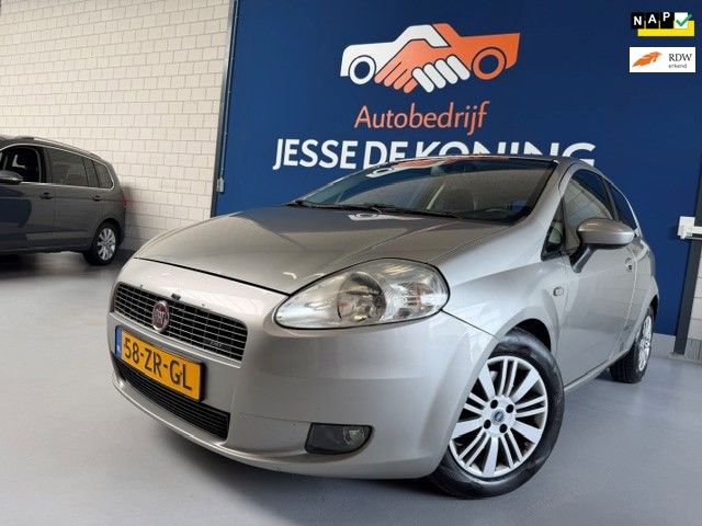 Fiat Grande Punto 1.4-16V Ed. Lusso / bj.2008 / kleur: grijs / Airco / Sportvelgen / APK tot 06/2027 en NAP met 261951 / boekjes!!