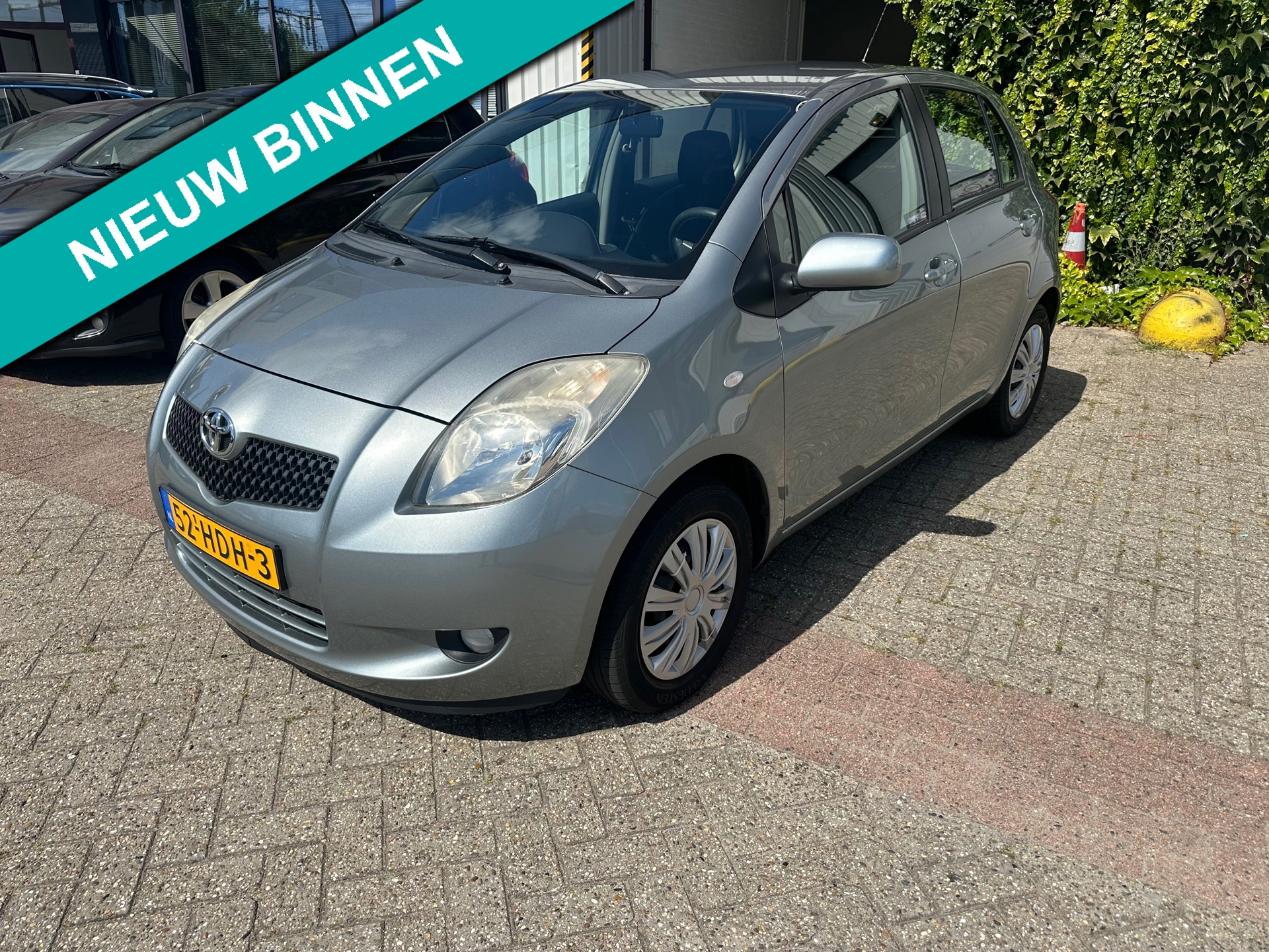Toyota Yaris 1.3 VVTi Sol MMT