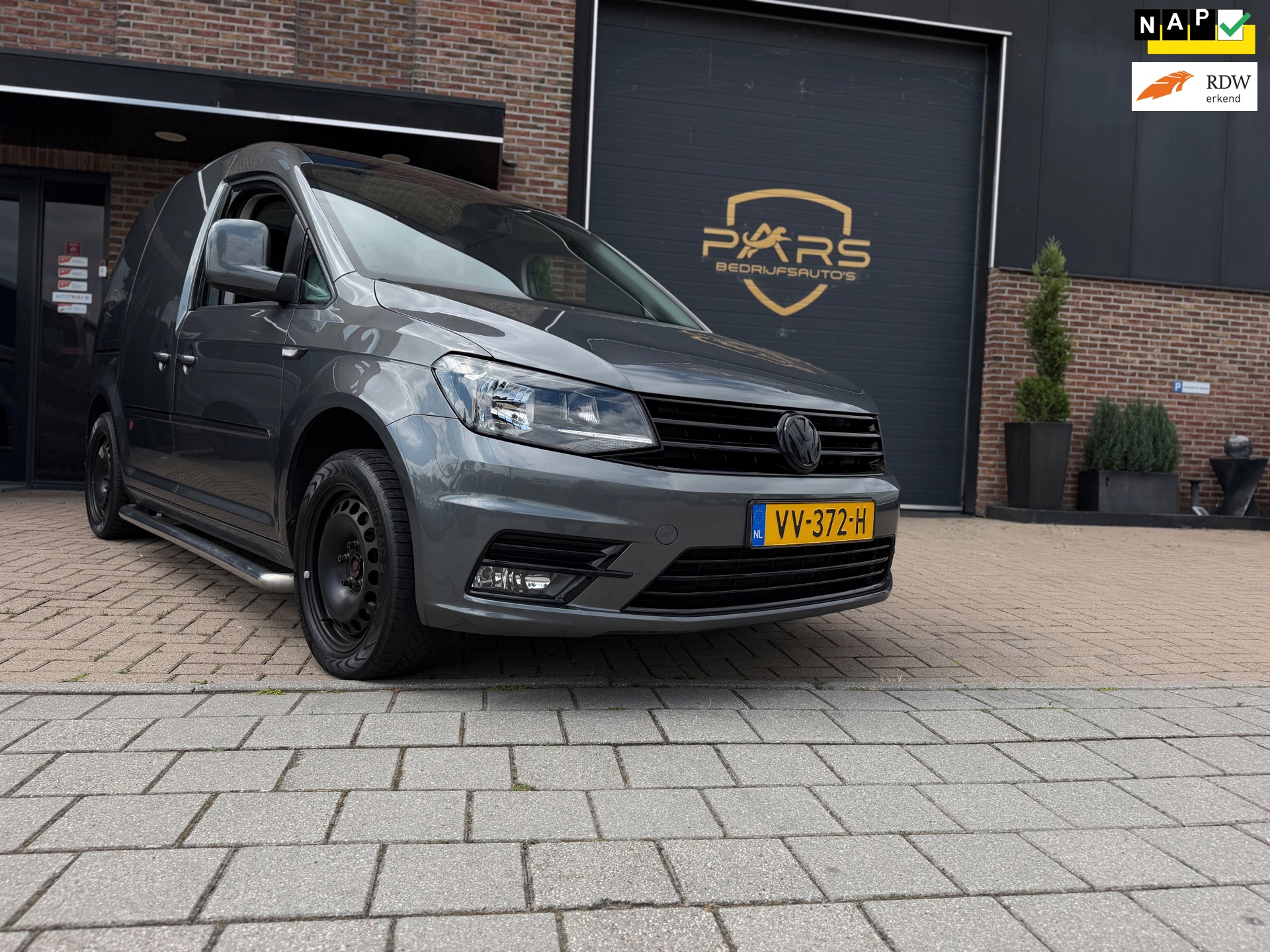Volkswagen Caddy 2.0 TDI L1H1 BMT Highline 150PK Automaat DSG Airco Navi Leder Cruise