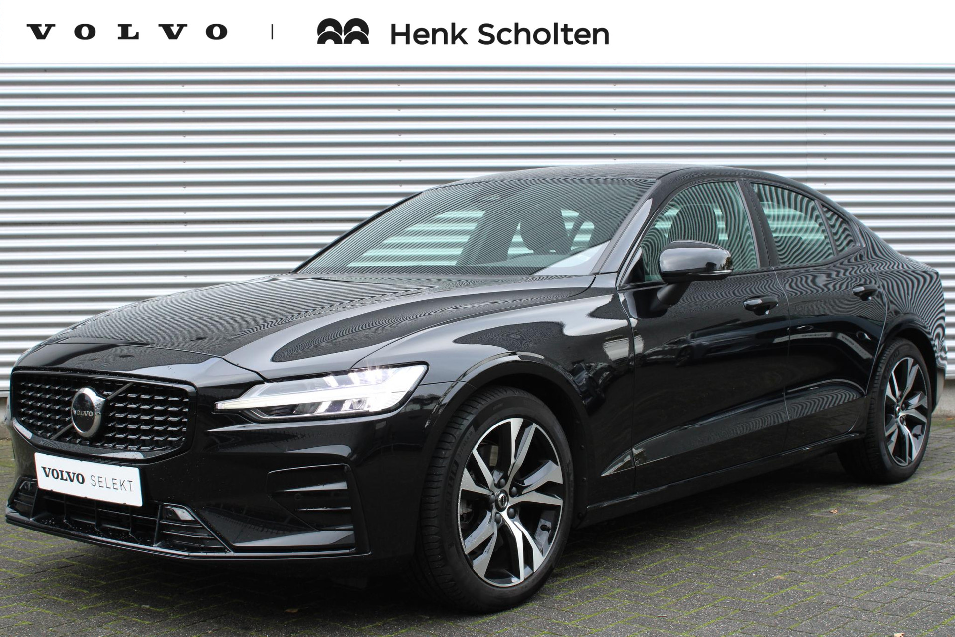 Volvo S60 B4 Automaat Plus Dark |