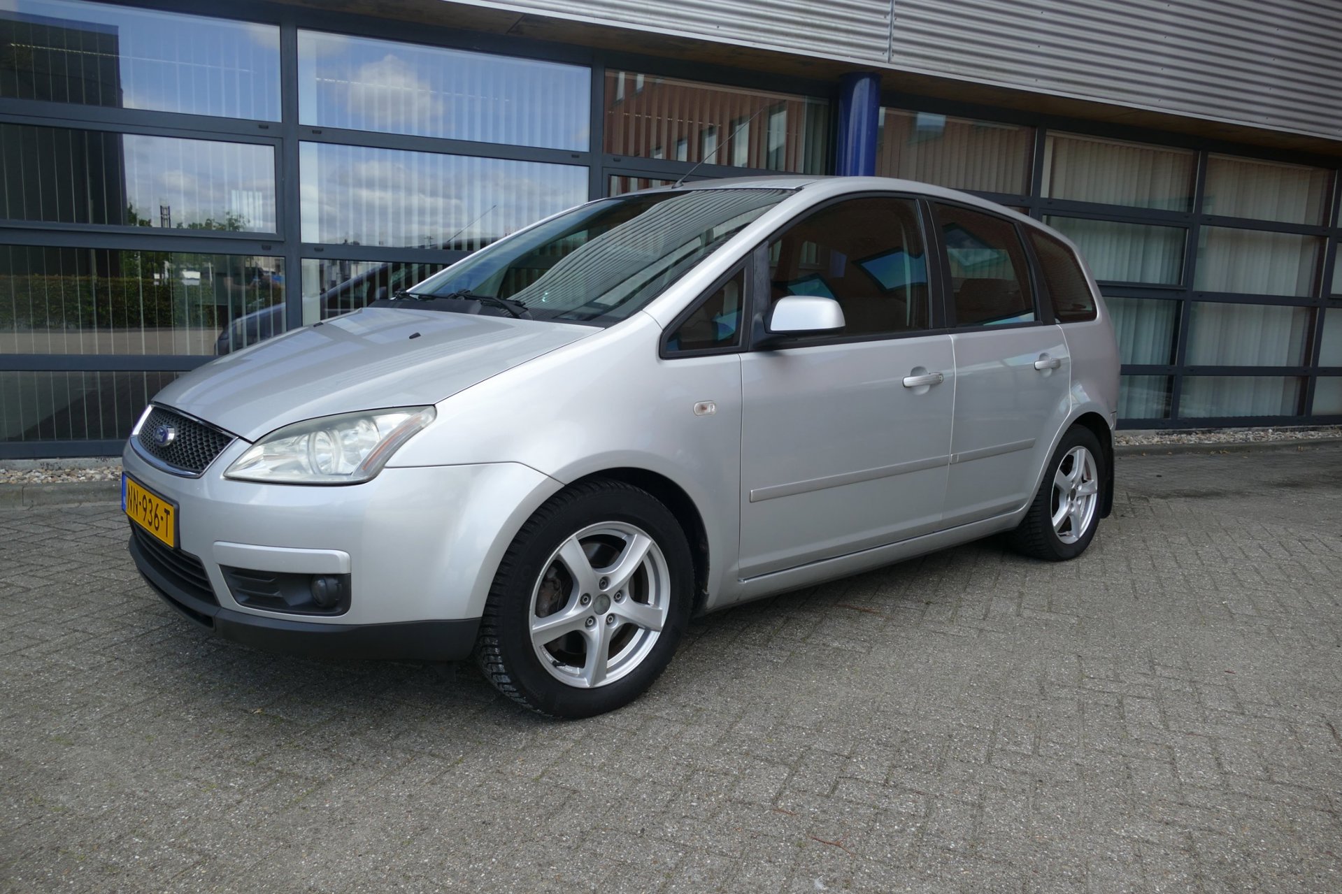 Ford Focus C-Max 2.0-16V Futura Airco Apk 15-3-2027
