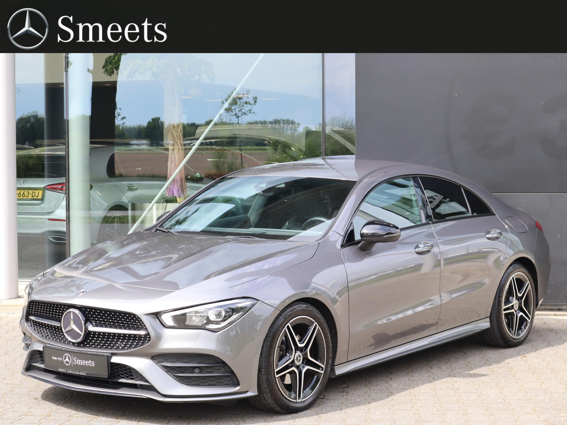 Mercedes-Benz CLA 180 Business Solution AMG