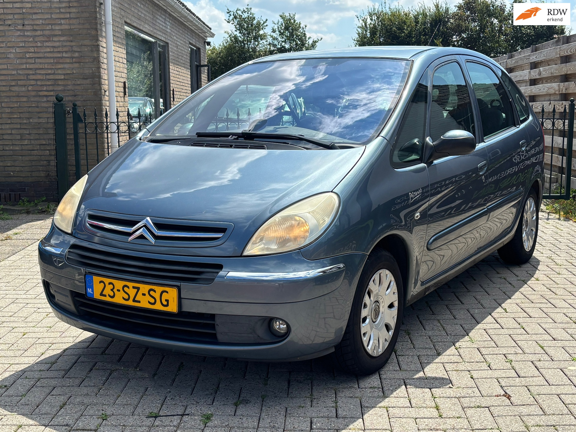 Citroën Xsara Picasso 1.6i-16V Caractère | nieuwe apk | trekhaak | airco | cruise | fijne auto !