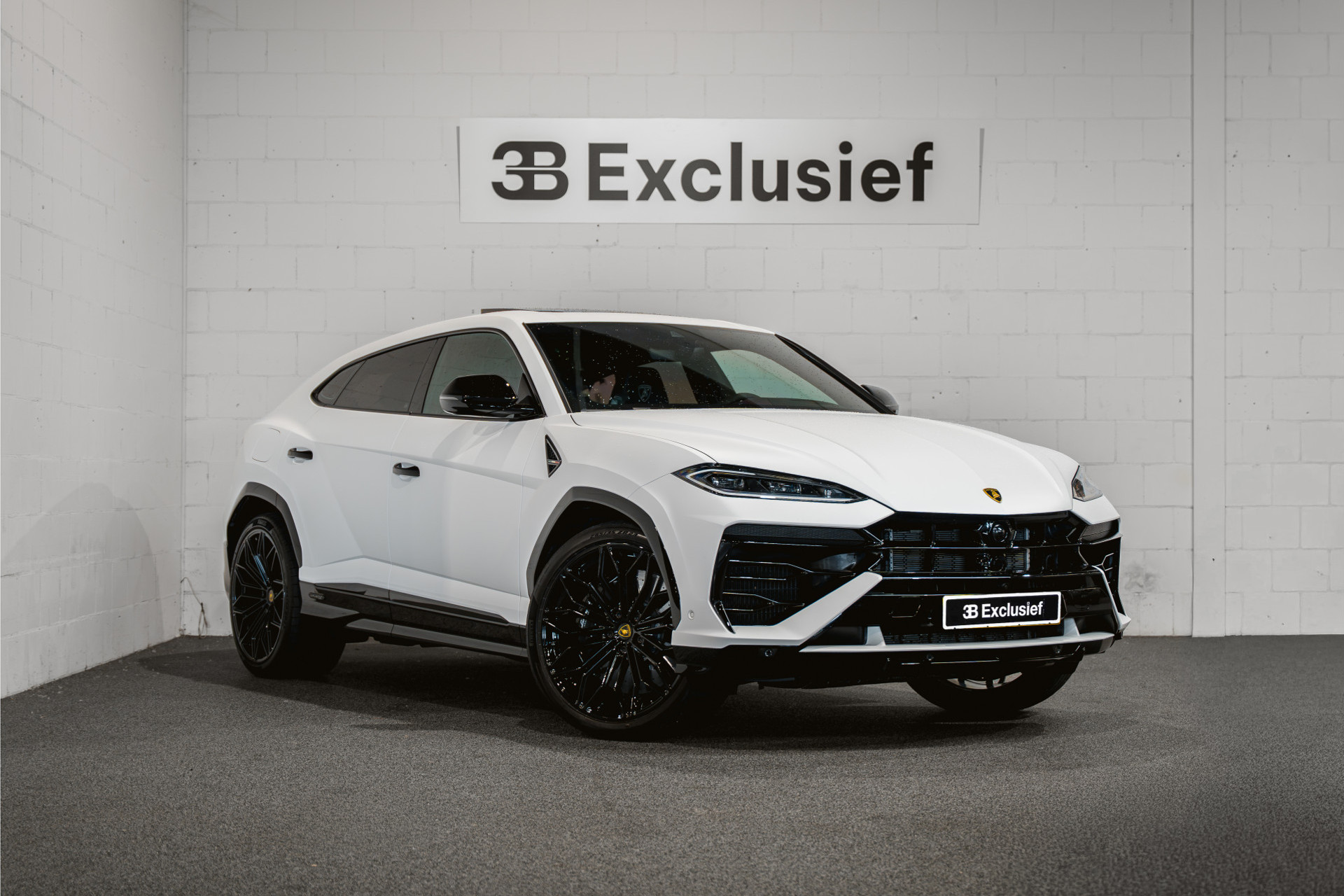 Lamborghini Urus 4.0 V8 Hybrid SE Zeer compleet!