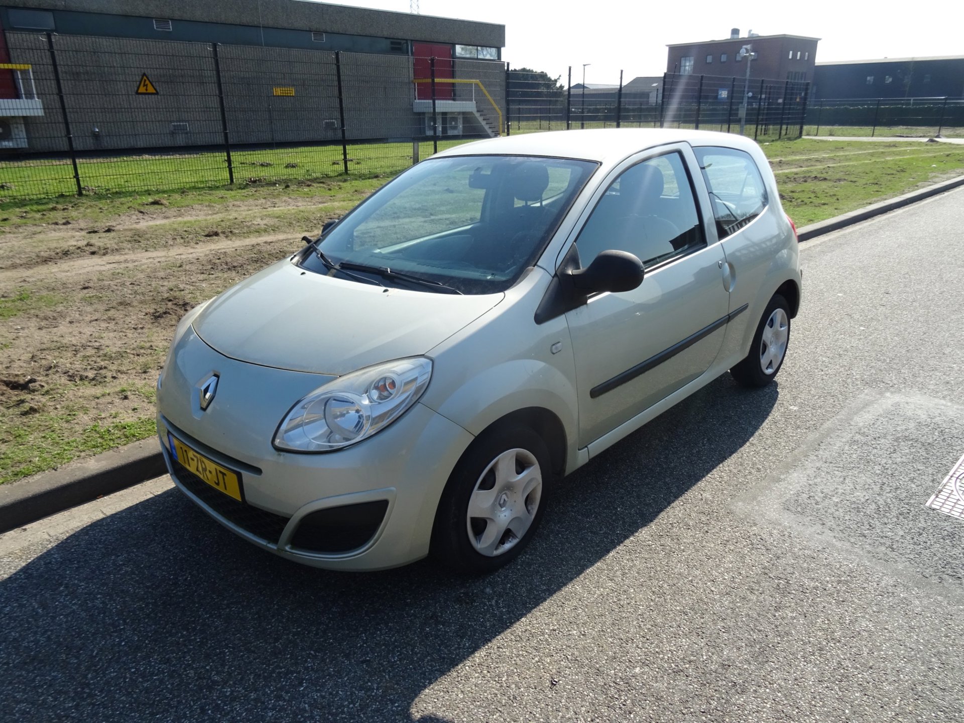 1.2 Authentique