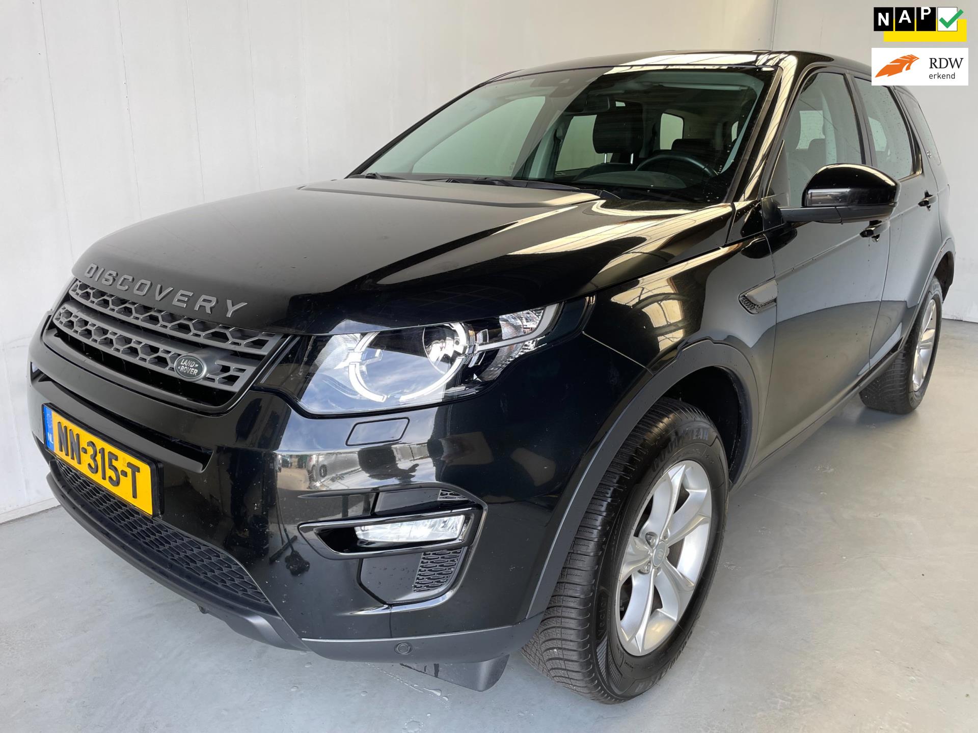 Land Rover Discovery Sport 2.0 TD4 Leer Navi Xenon (DISTRIBUTIEKETTING VERSPRONGEN)