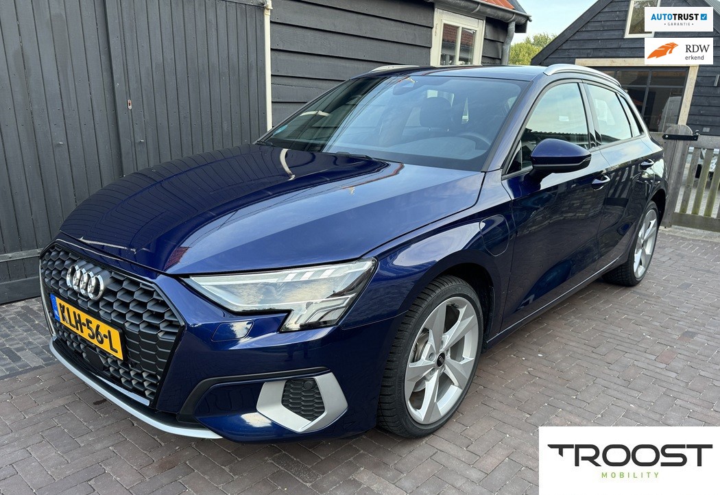 Audi A3 Sportback 40 TFSI e Advanced edition S line LM | Apple Carplay |ACC | Stoelverwarming