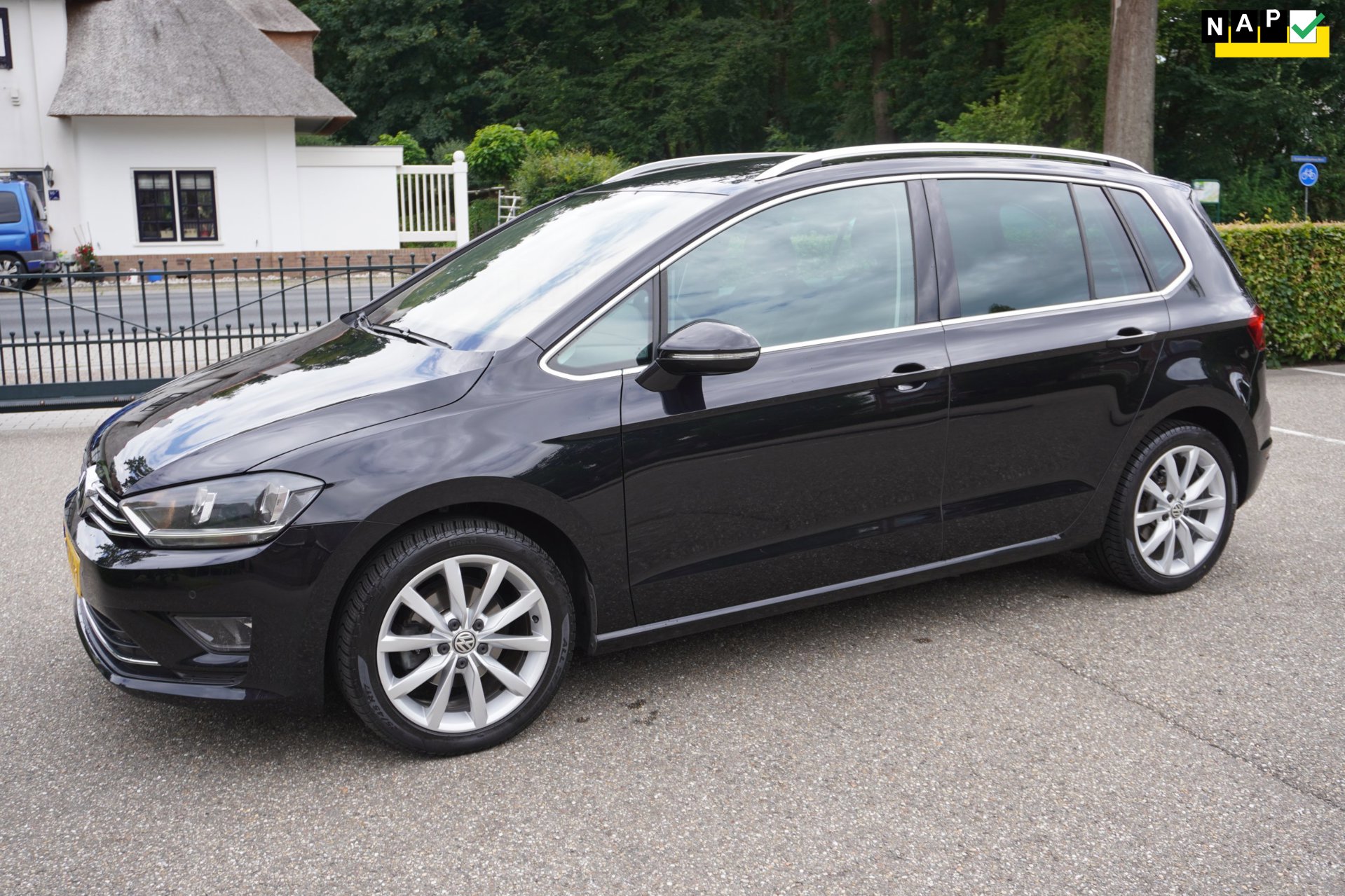 Volkswagen Golf Sportsvan 1.2 TSI Highline Business Navi Pdc Trekhaak