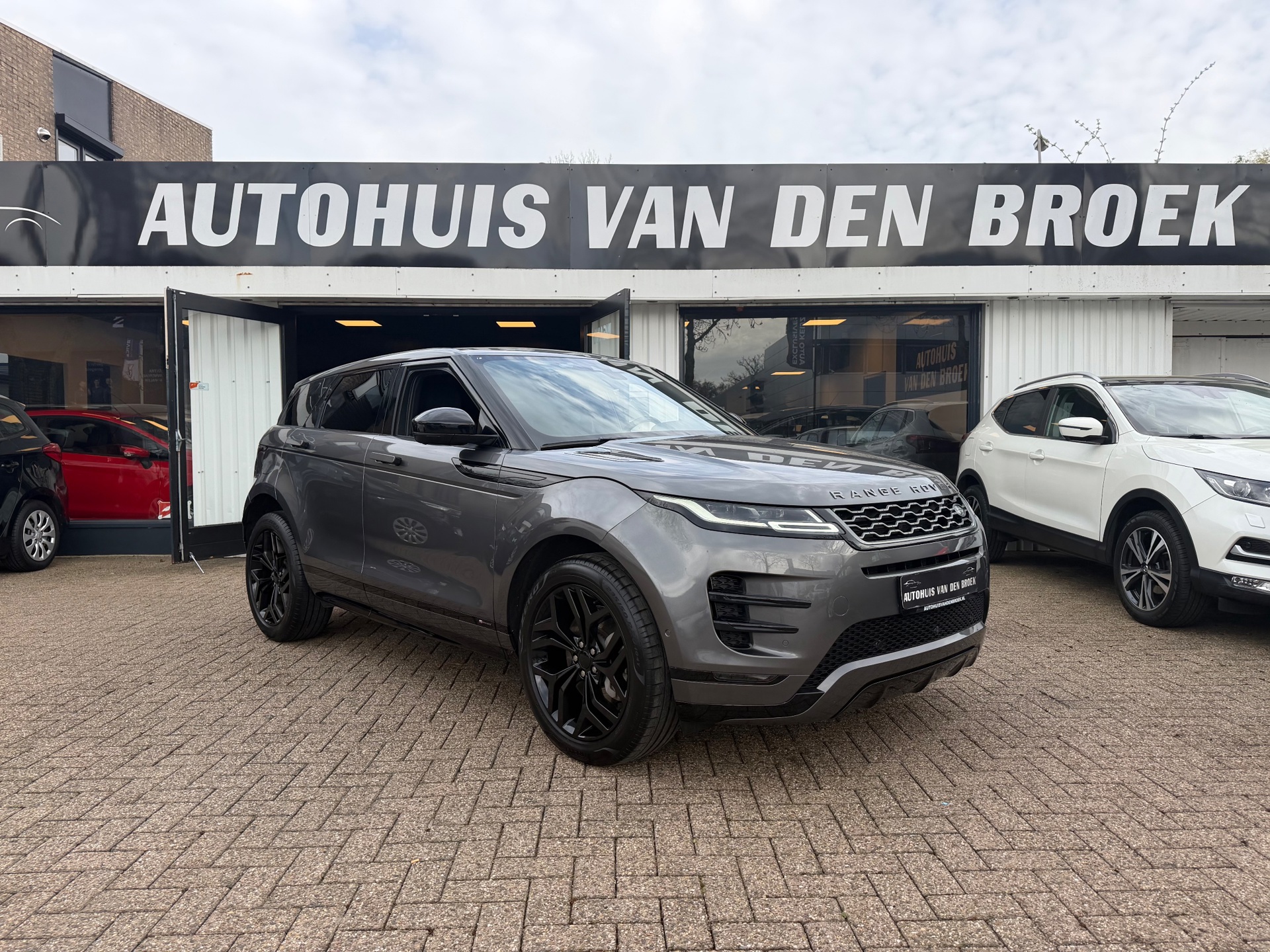 Land Rover Range Rover Evoque 2.0 P200 AWD R-Dynamic|Dealer OH|Xenon|Navi|Cruise|Leder|Camera|Climate