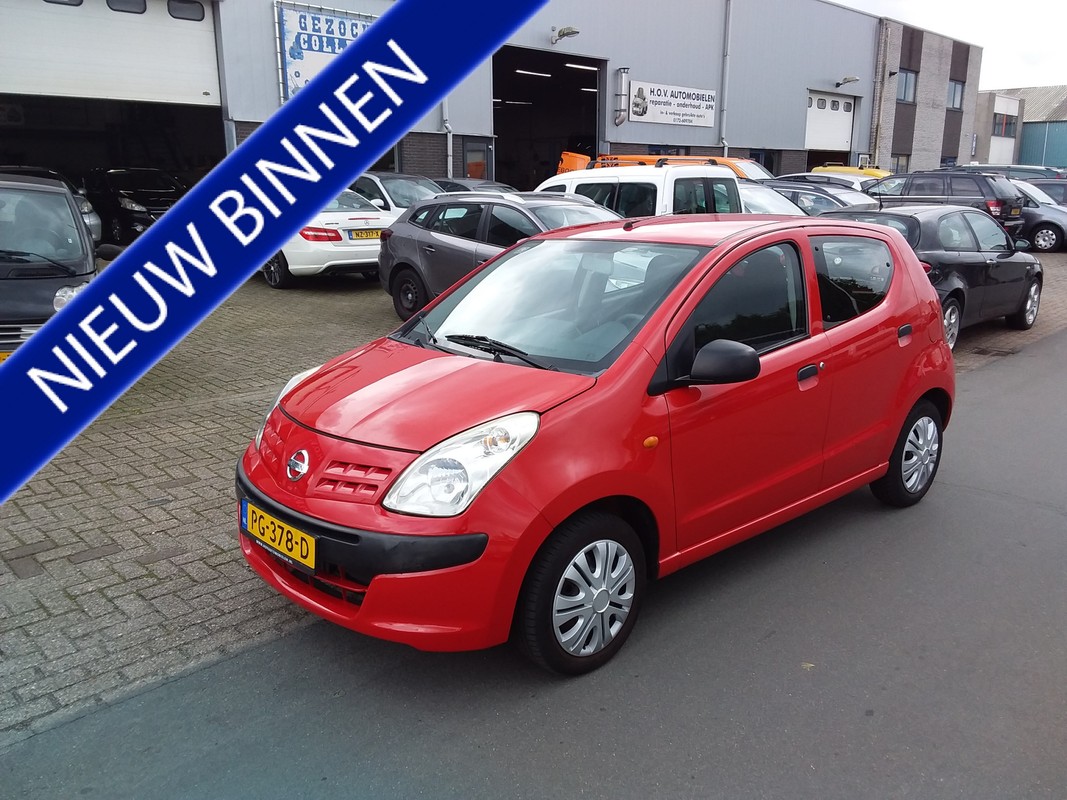 Nissan Pixo