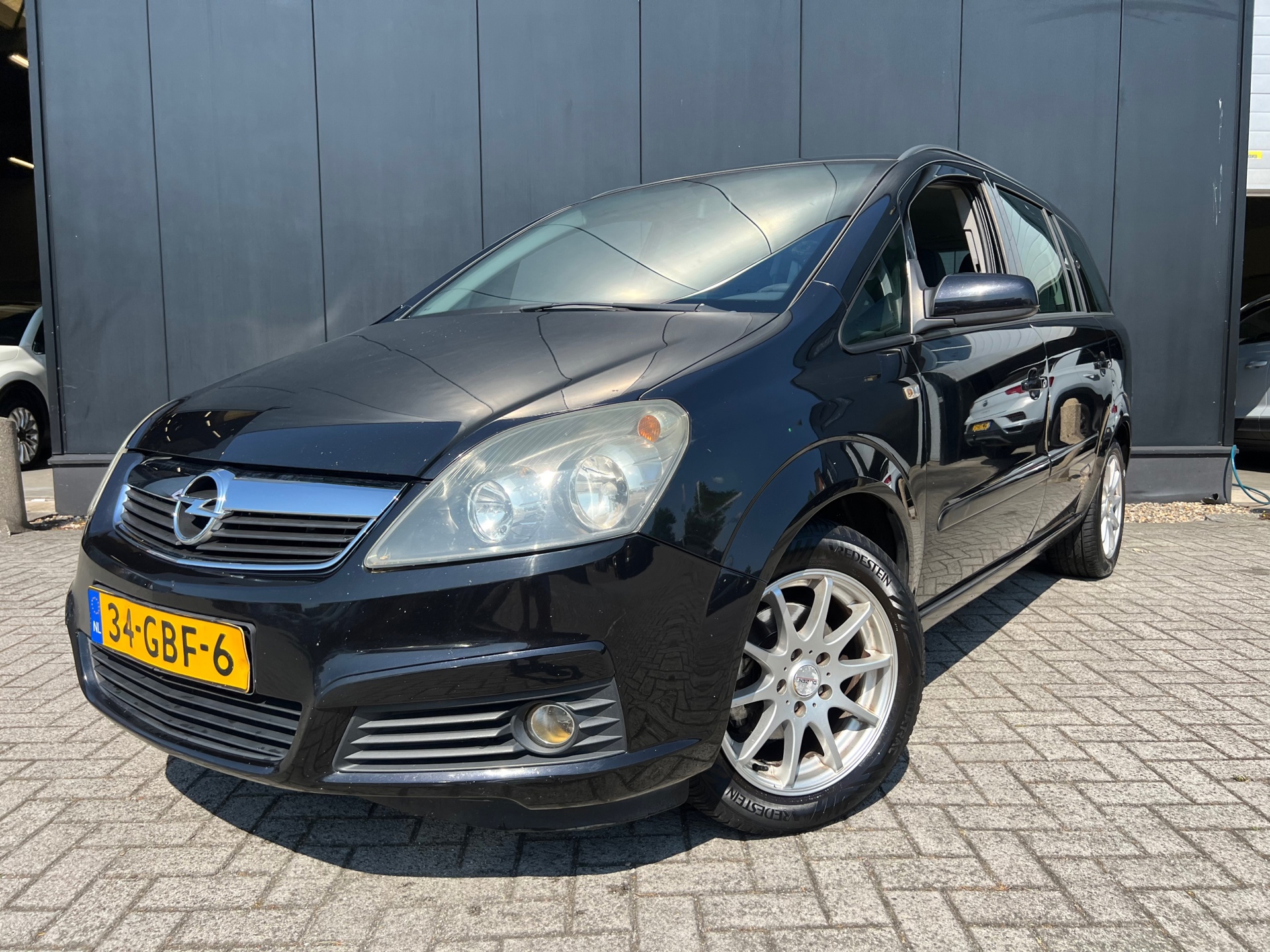 Opel Zafira 1.8 Temptation 7 pers airco lmv km onlogisch
