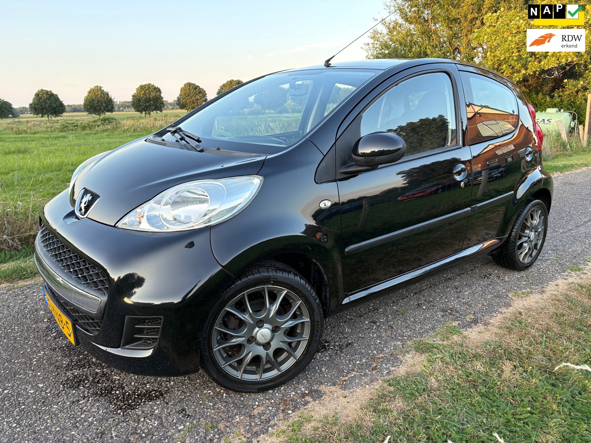 Peugeot 107 1.0-12V Sublime| Airco!| LM Velgen