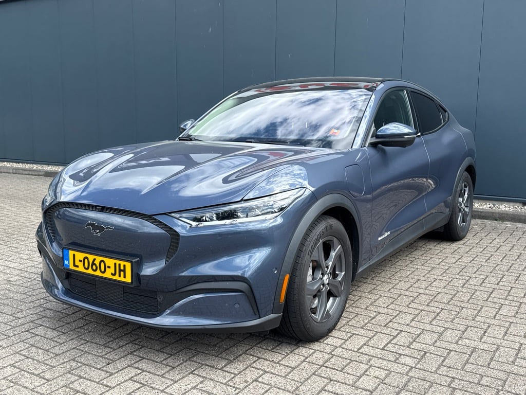 Ford Mustang Mach-E Mach-E RWD 75 kWh