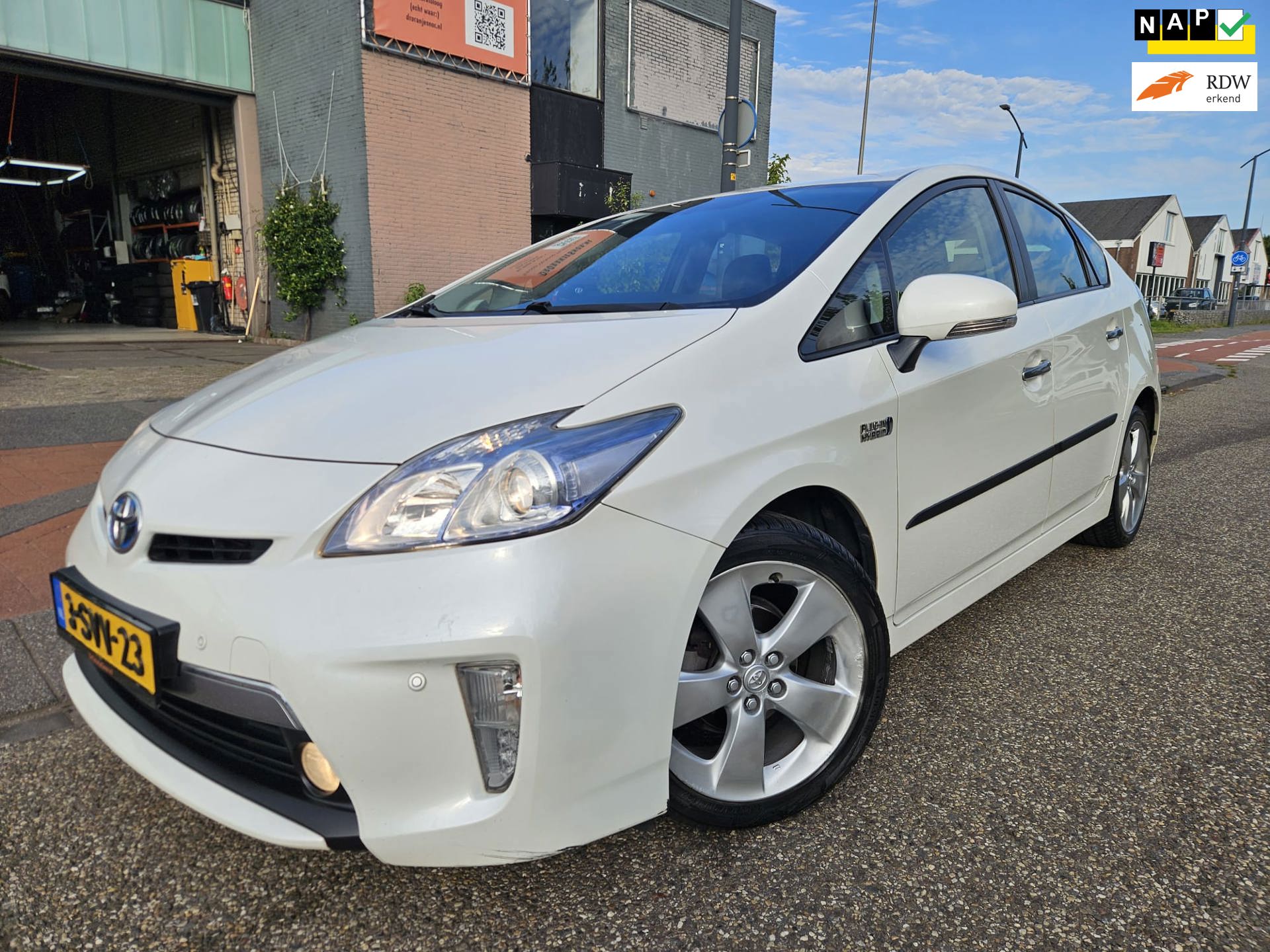 Toyota Prius 1.8 Plug-in Dynamic Business GARANTIE