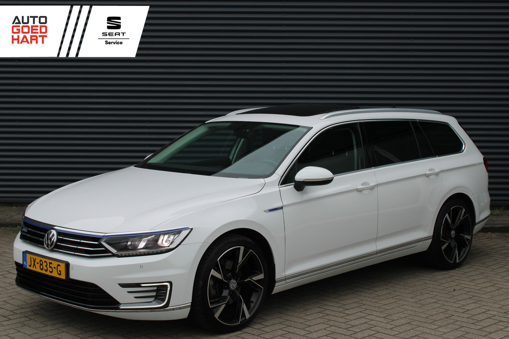 Volkswagen Passat Variant 1.4 TSI GTE Highline Panoradak Leer/Alcantara Adaptive-Cruise Car-Play
