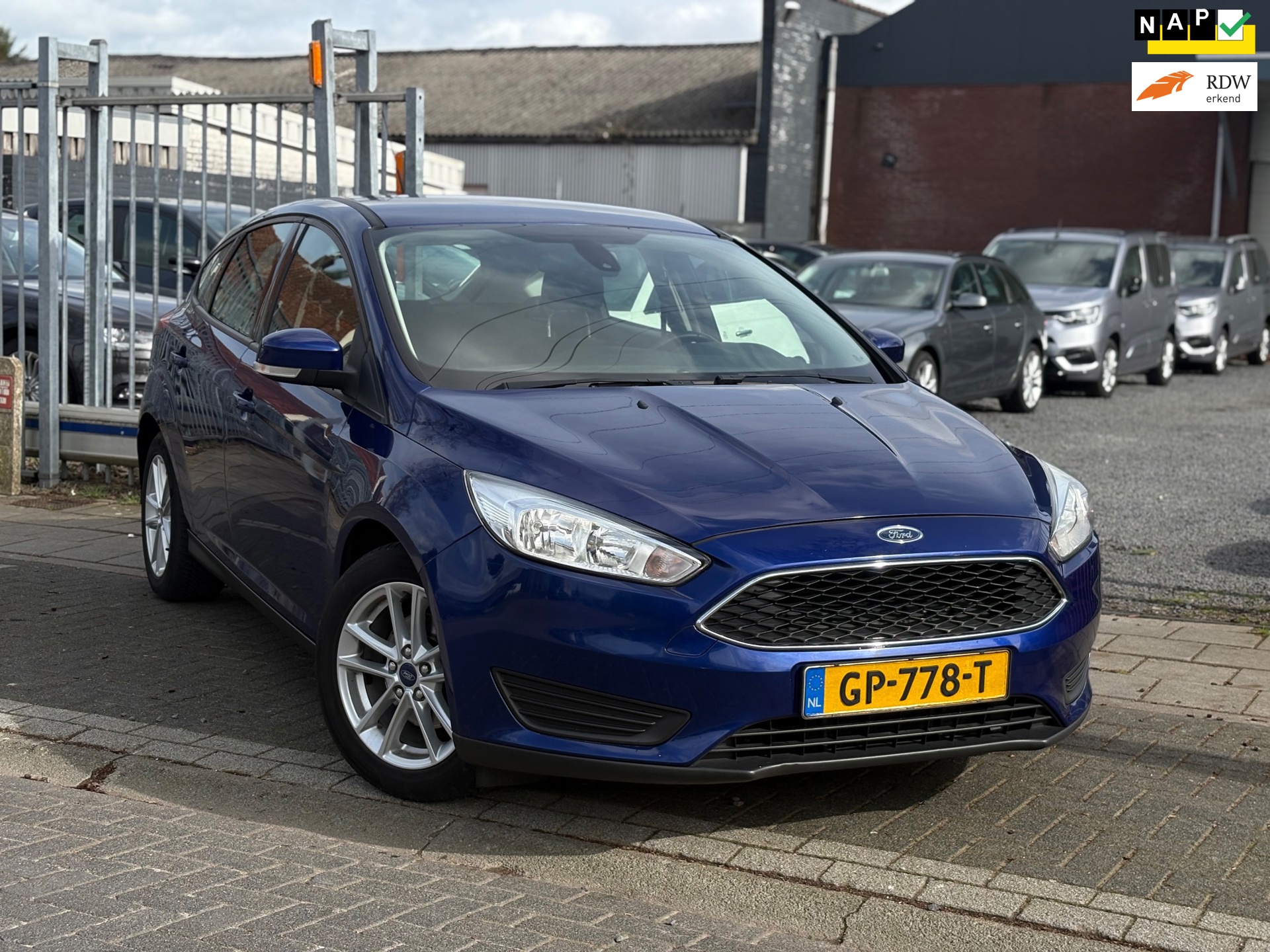 Ford Focus 1.0 Trend Edition | NWE D-Riem | 16” LMV | Navigatie | Parkeersensoren achter |