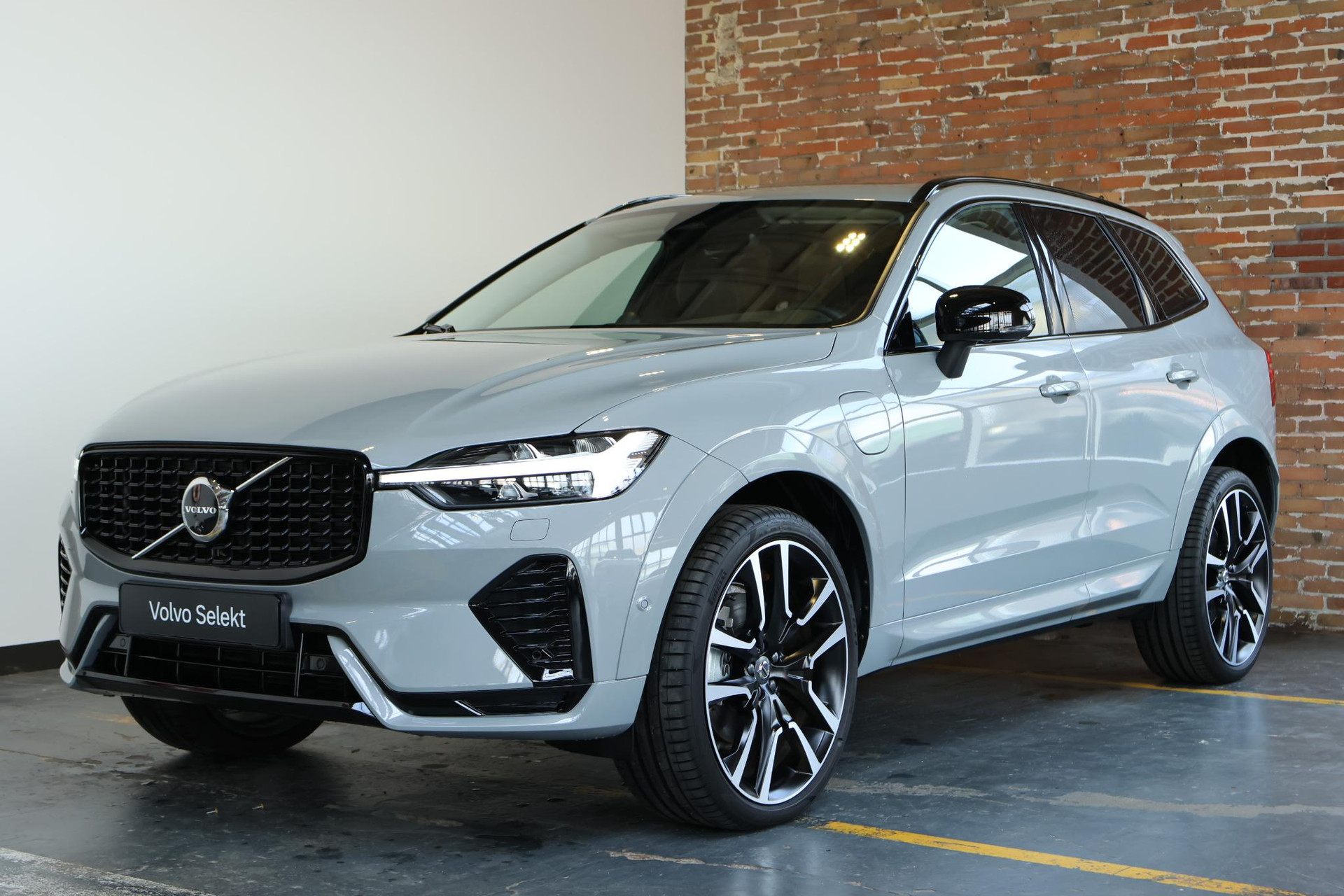 Volvo XC60 T8 Plug-in hybrid AWD Ultra Dark