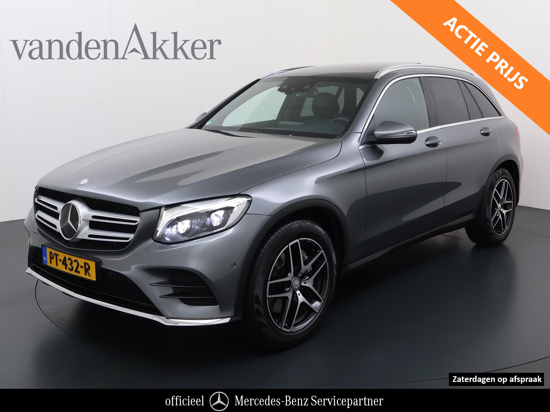 GLC 250 4Matic AMG · Trekhaak · Panoramadak · Burmester · Distronic · Camera · Rijassistentie pakket · Sfeerverlichting