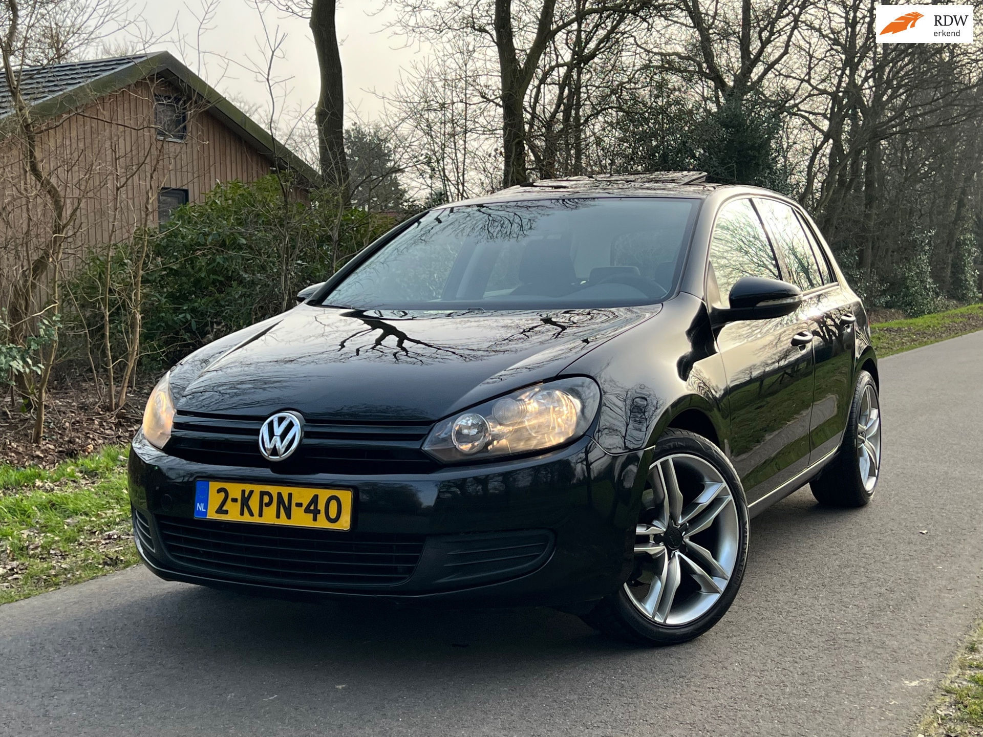 Volkswagen Golf 2.5 5-Cilinder | DSG + Dakje + Cruise + Clima + Navi Nu € 8.975,-!!!