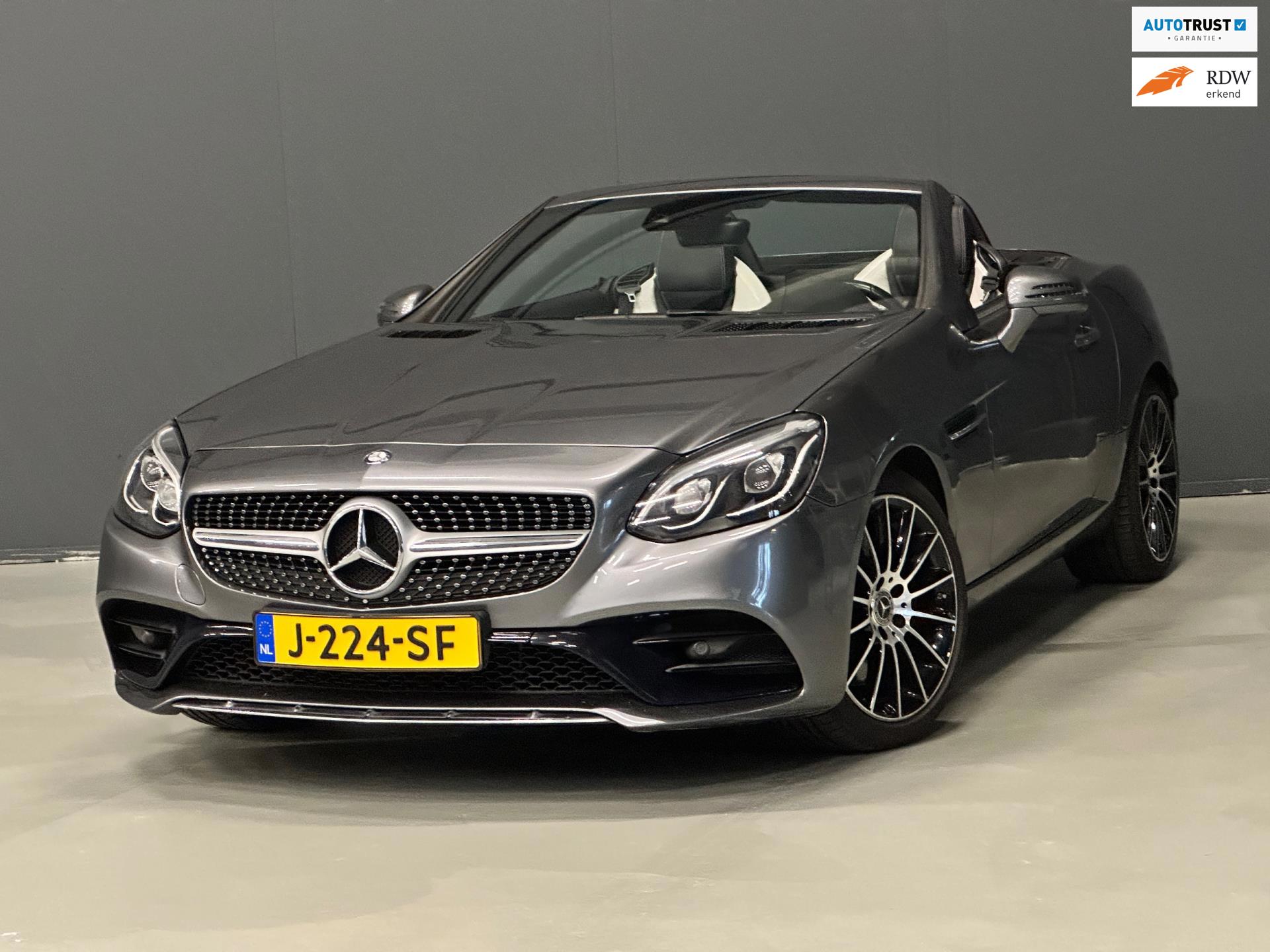 Mercedes-Benz SLC 200 RedArt Edition AMG AUTOMAAT LEDER/CAMERA/PDC/NAVI | KEURIGE AUTO !