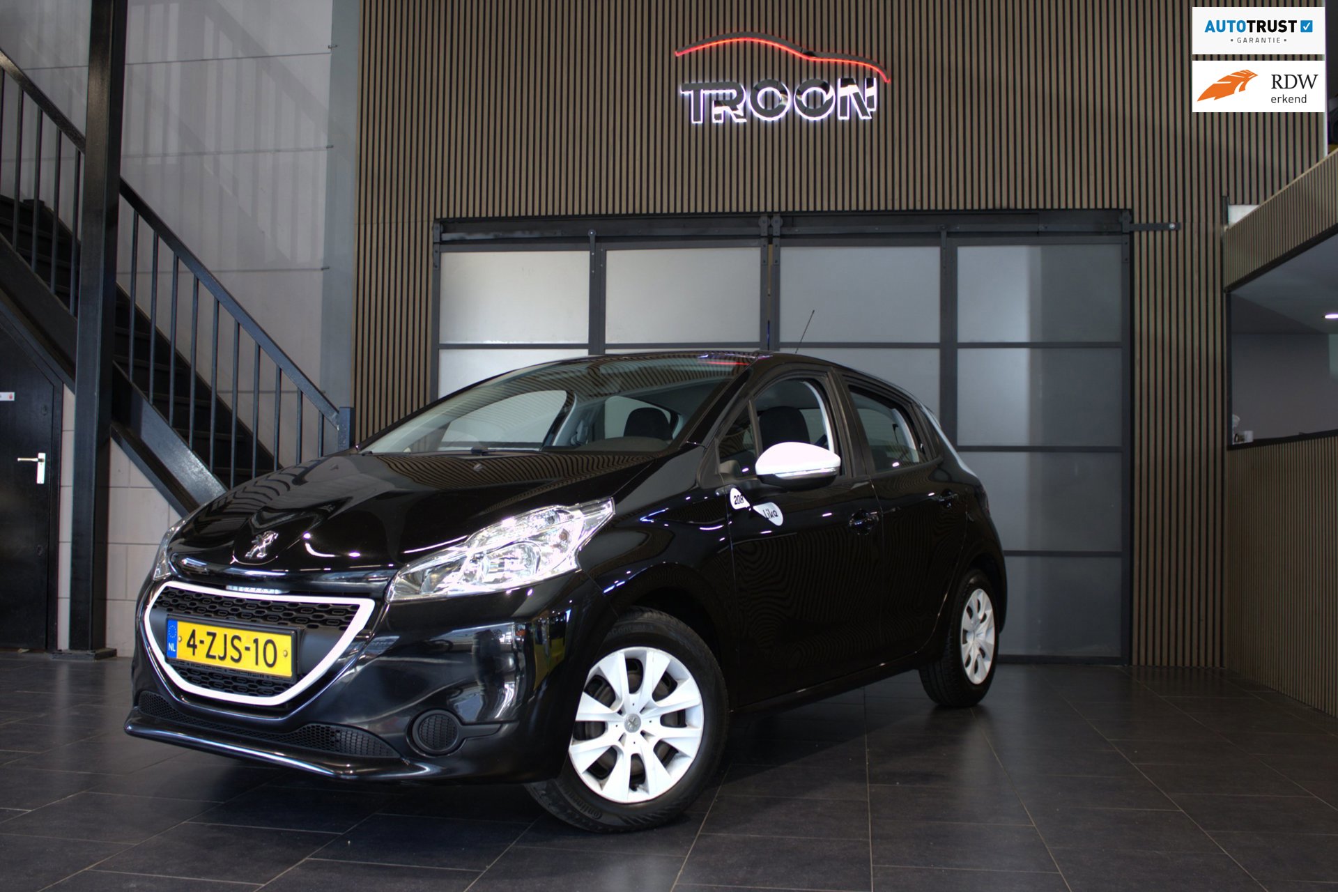 Peugeot 208 1.0 PureTech LIKE | Android