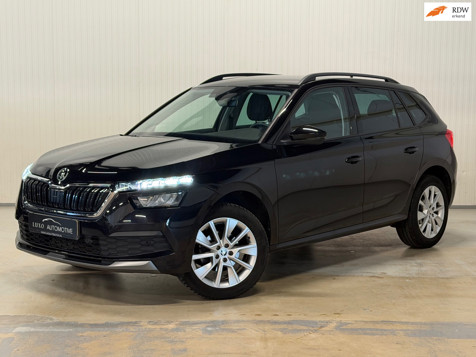 Skoda Kamiq 1.0 TSI Sport Business | ACC | CARPLAY | TREKHAAK | AUTOMAAT