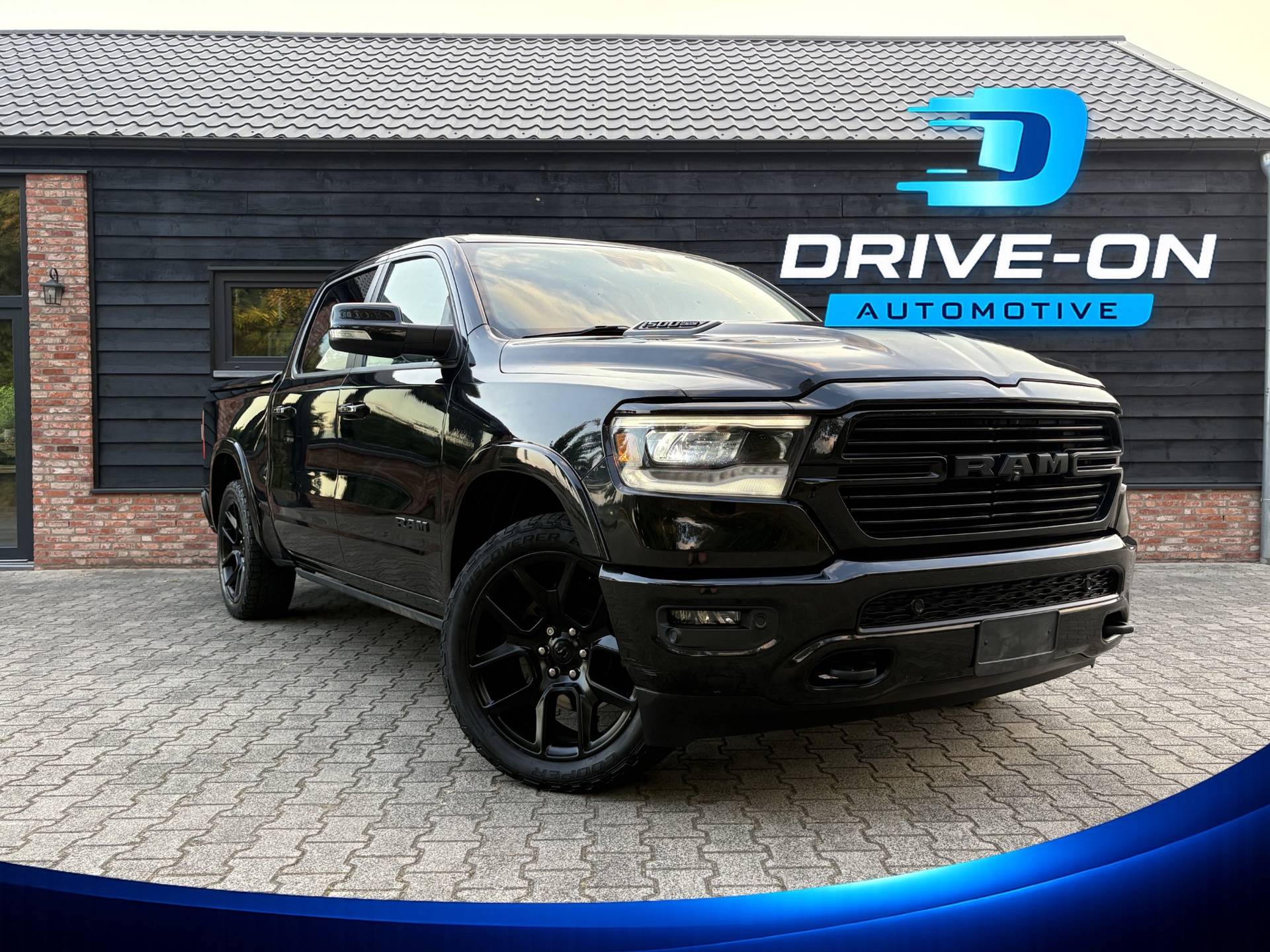 Dodge Ram 1500 5.7 V8 4x4 - Laramie - BTW / BPM VRIJ - Bomvol