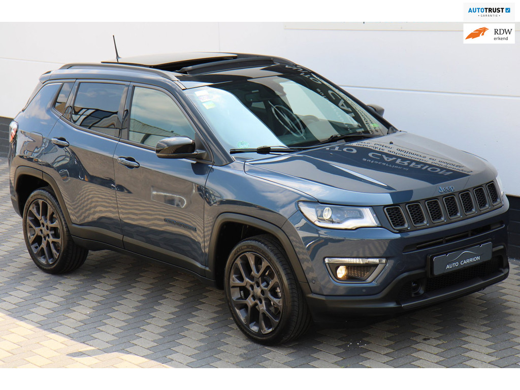 Jeep Compass 4xe 240 Plug-in Hybrid Electric S Pano BTW !!