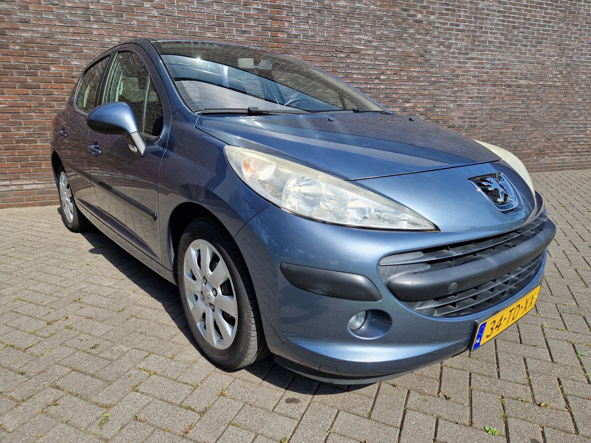 Peugeot 207 1.6-16V XT 5 deurs airco PDC uniek APK 07-'27