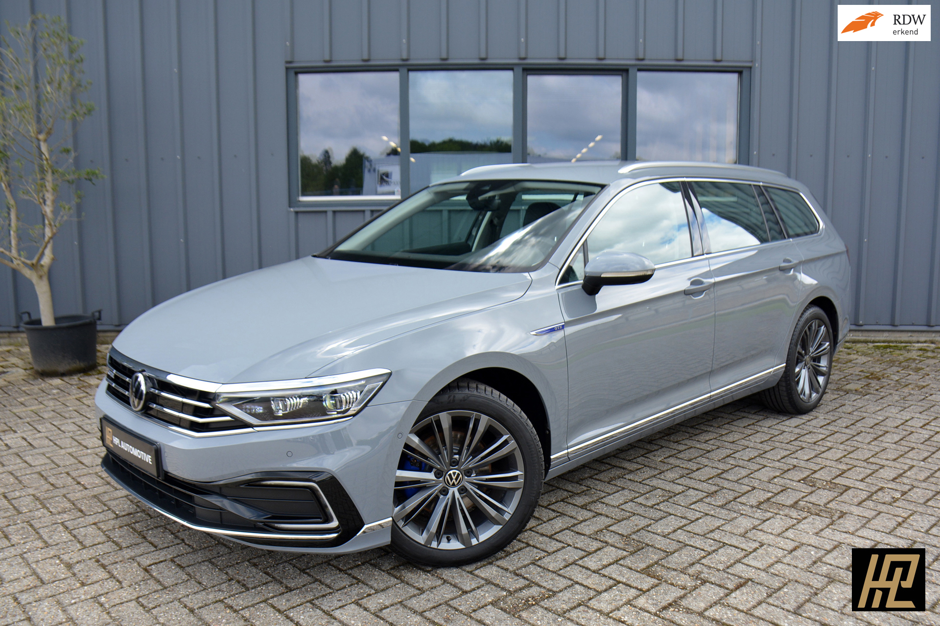 Volkswagen Passat Variant 1.4 TSI PHEV GTE Business * SoH 95% * Leer/Alcantara * 18" * Matrix LED * 360 * 1e eig. * Zeer mooi