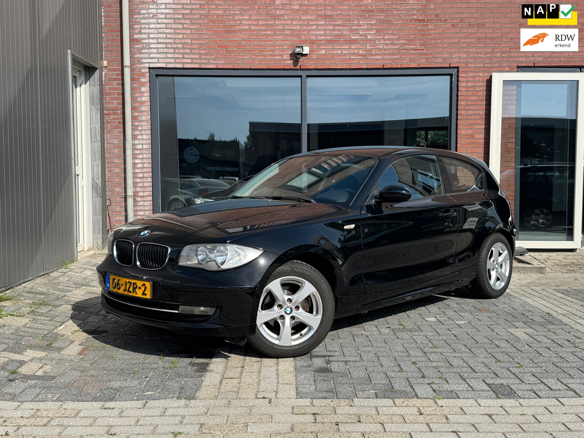 BMW 1-serie 116i Business Line | NWE APK | Clima | Cruise |