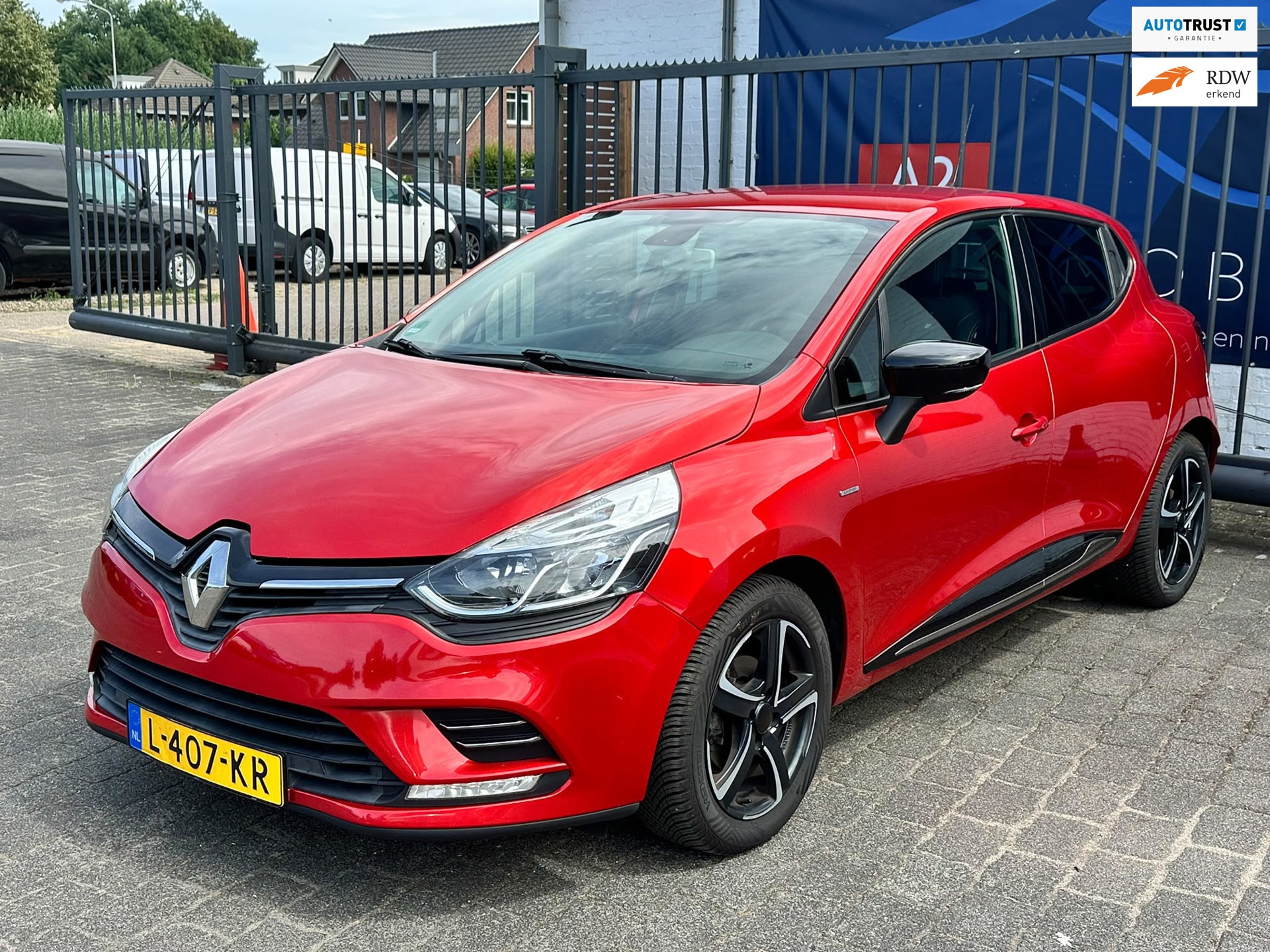 Renault Clio 1.2 Night & Day / AIRCO / KEYLESS / STOELVERWARMING / TREKHAAK