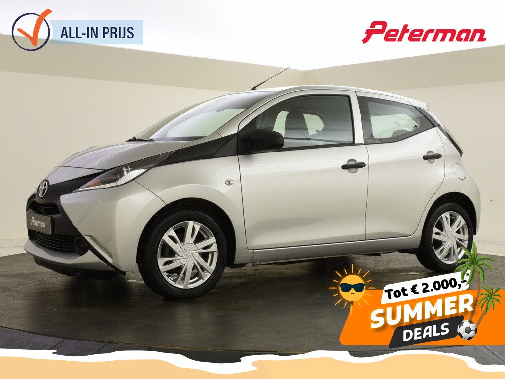 Toyota Aygo 1.0 VVT-i x-now | Airco | Bluetooth | All Season banden