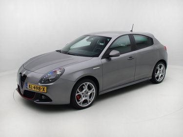 Alfa Romeo Giulietta 1.4 Turbo MultiAir Super 170pk / Trekhaak / Origineel NL / Schaalstoelen!