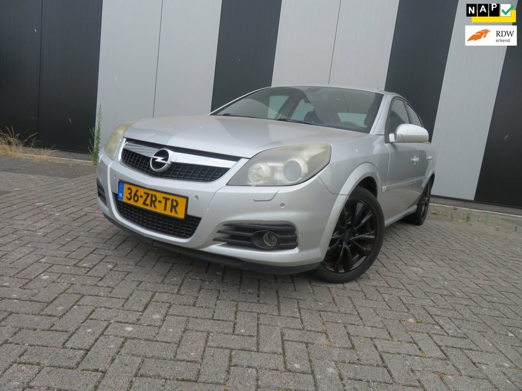 Opel Vectra GTS 1.8-16V Executive