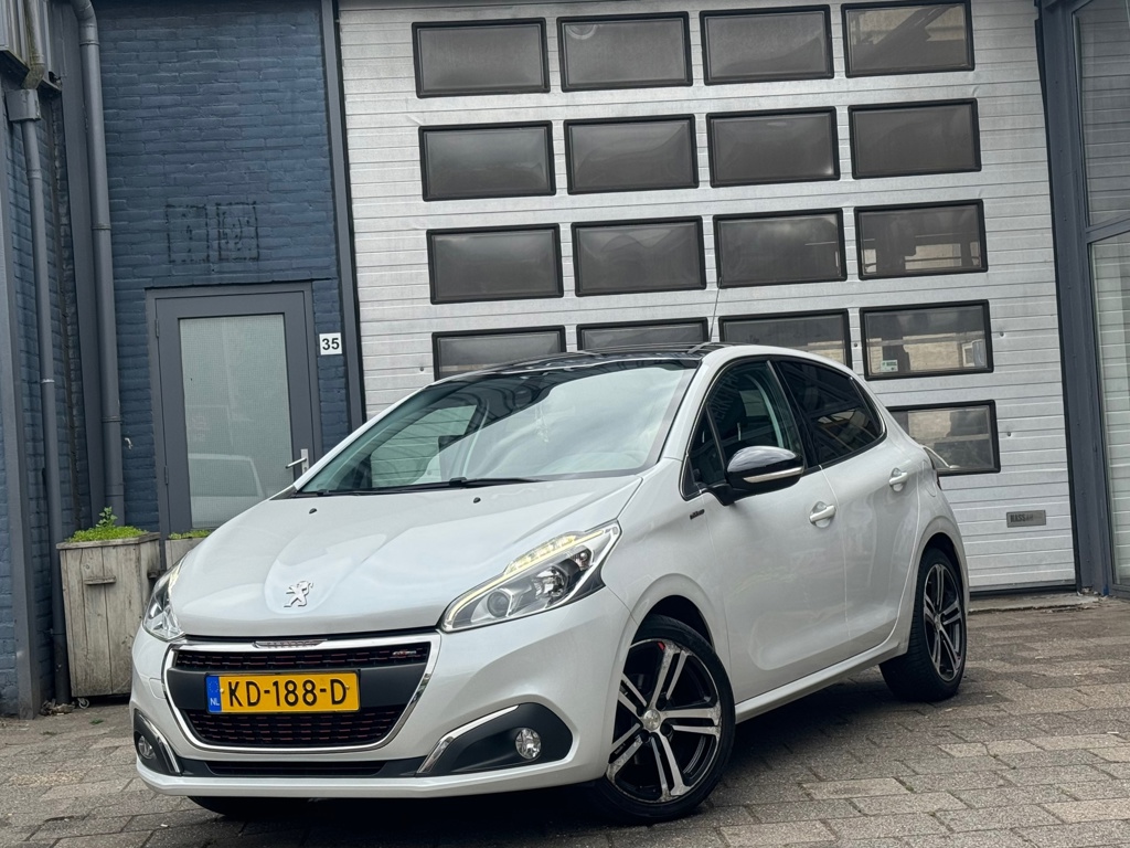 Peugeot 208 1.2 PureTech GT-line | Clima | Camera | Pano | N.A.P