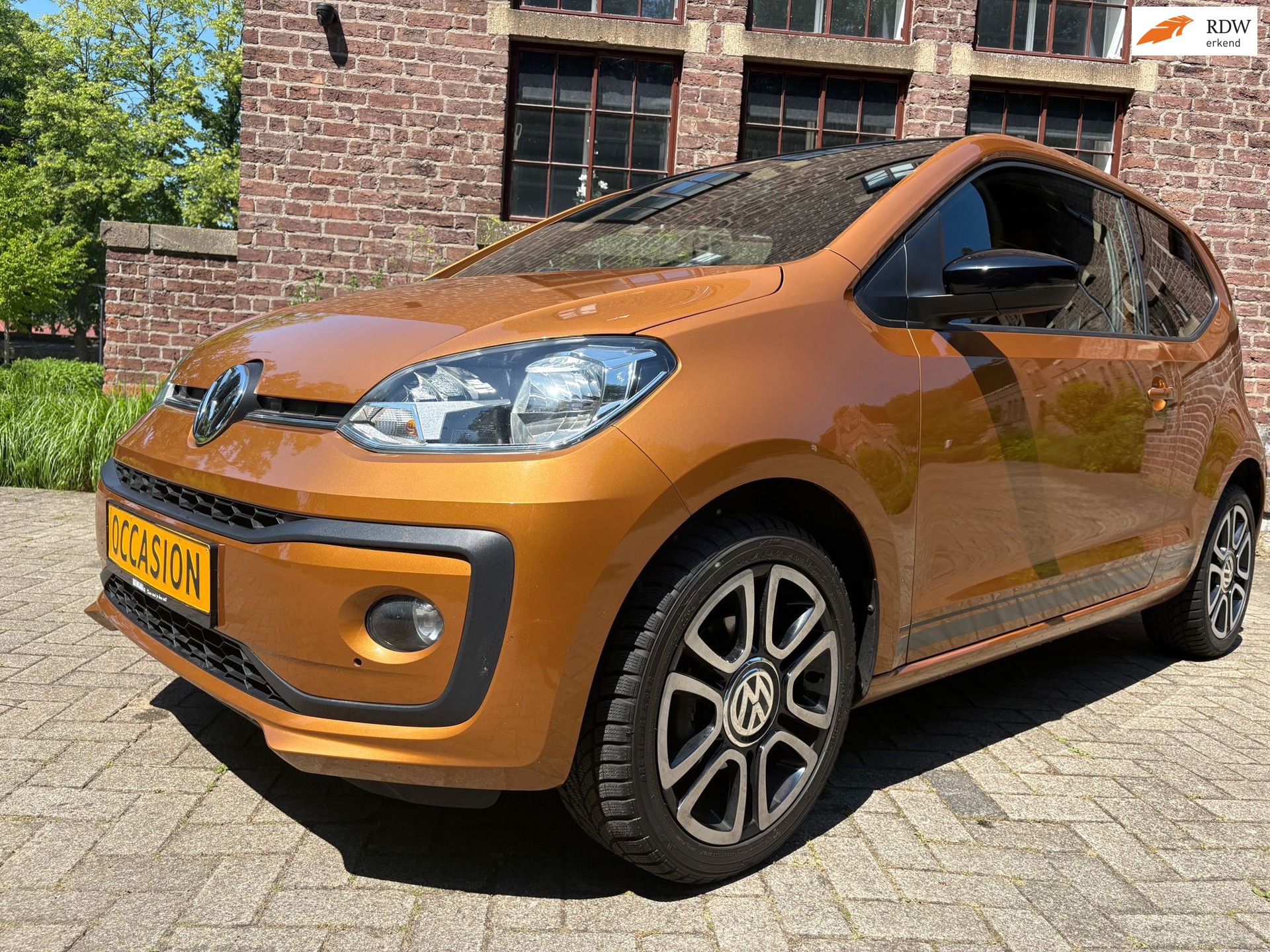 Volkswagen Up! 1.0 BMT take up! Special Edition Leer,Airco etc