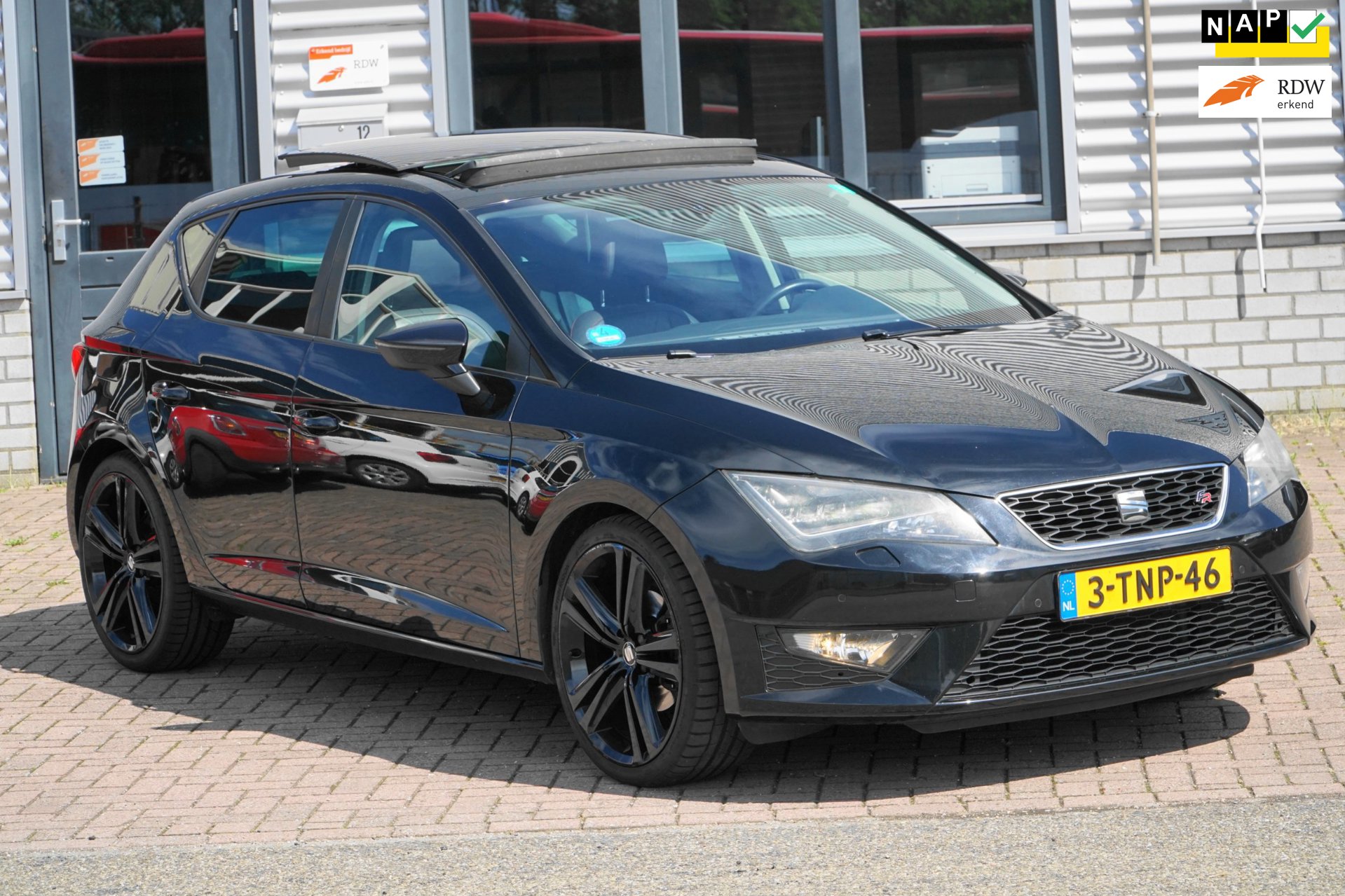 Seat Leon 1.4 TSI FR Business PANO NAVI