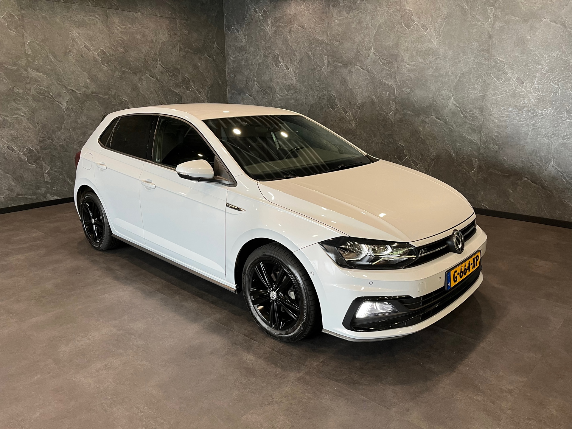 Volkswagen Polo 1.0 TSI R LINE CAMERA CARPLAY NAP