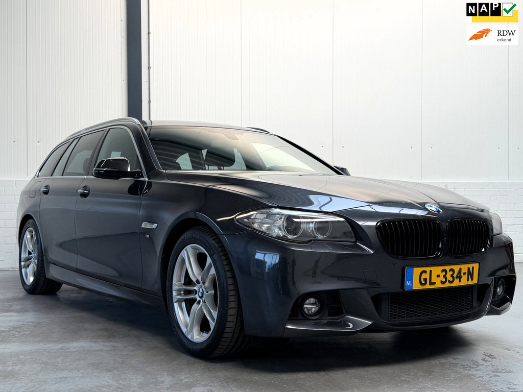 BMW 5 Serie Touring 520i M-Sport|Trekhaak|Org NL