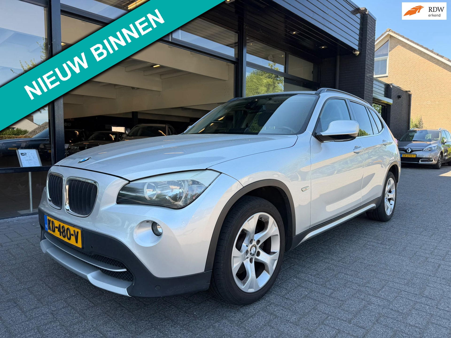 BMW X1 SDrive18i Executive / Automaat / Apk 8-2027