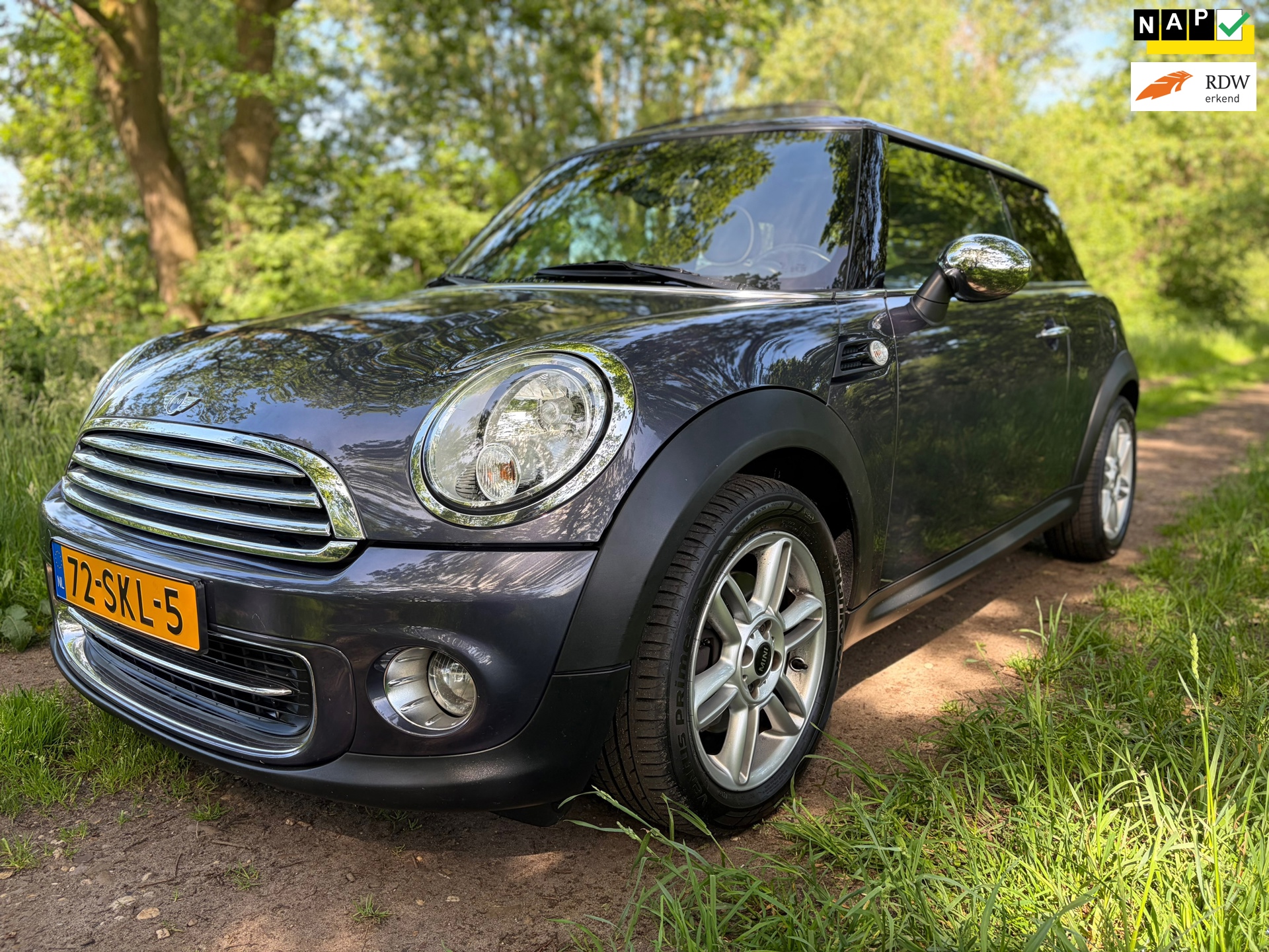 Mini Mini 1.6 Cooper 10 Years II/Dealer onh./Panorama/Navi/Cruise!
