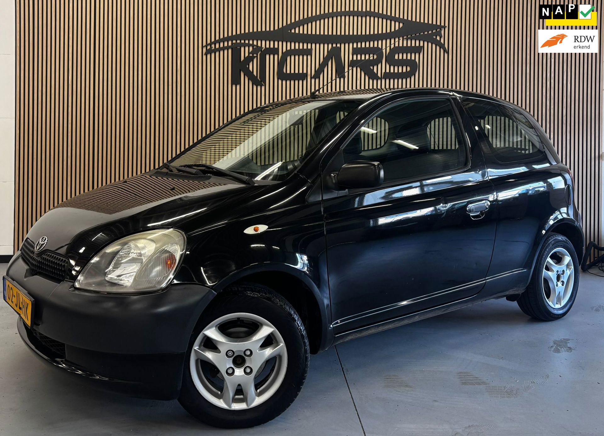 Toyota Yaris 1.0-16V VVT-i YORIN | 14maanden APK bij aflevering | LM Velgen | NAP| Radio met aux |