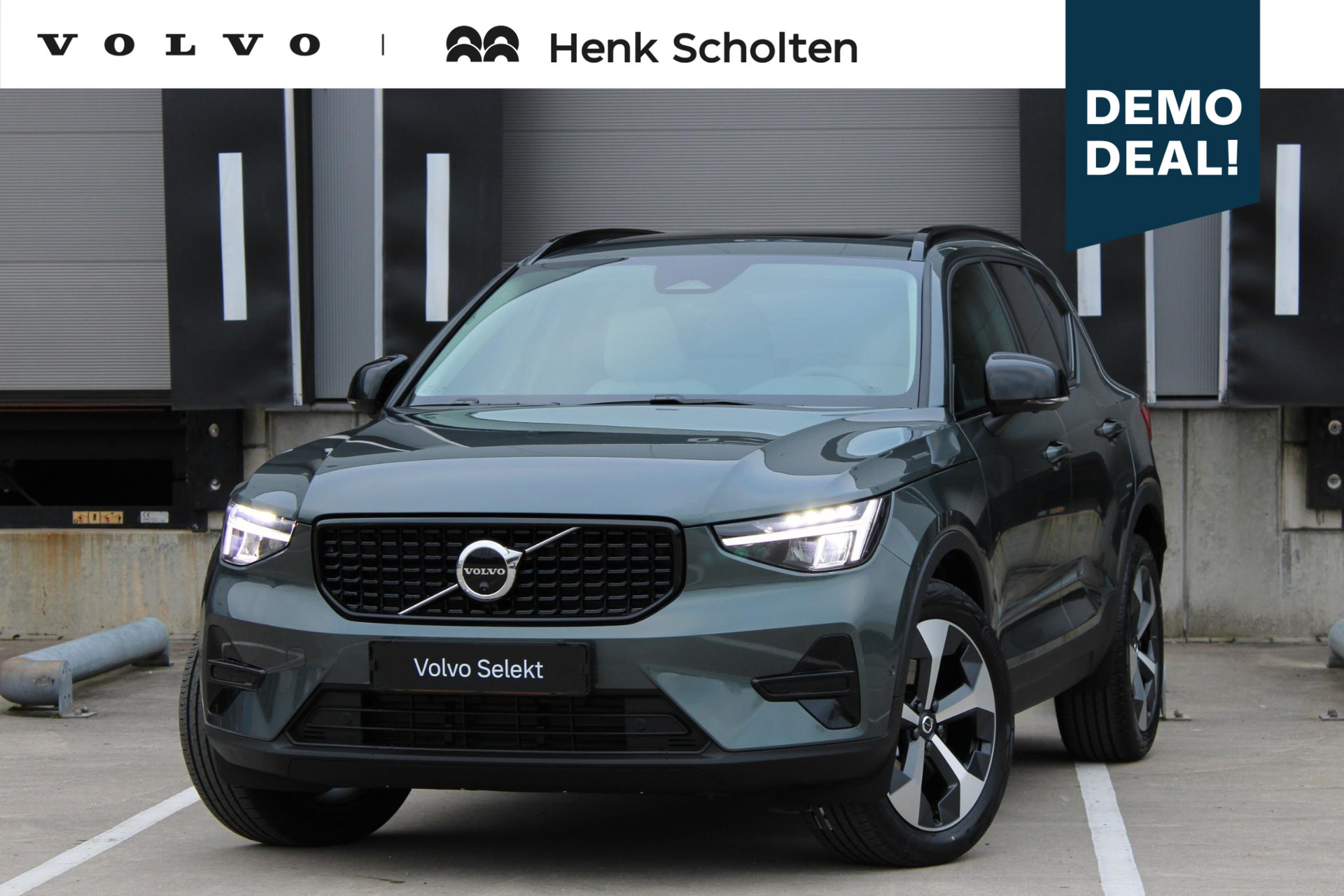 Volvo XC40 B4 Plus Dark